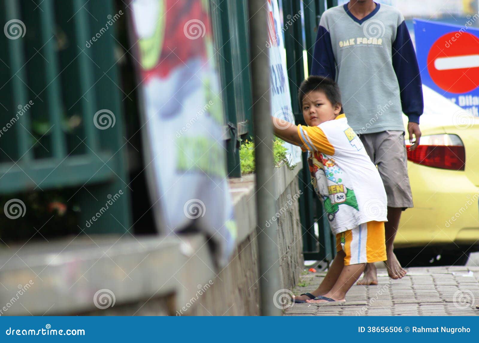 Children poverty playing toys hi-res stock photography and images - Alamy