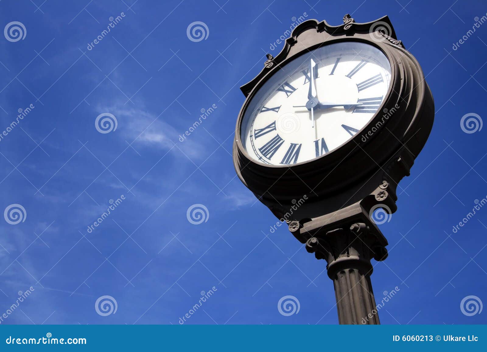 street clock in downtown plano, tx