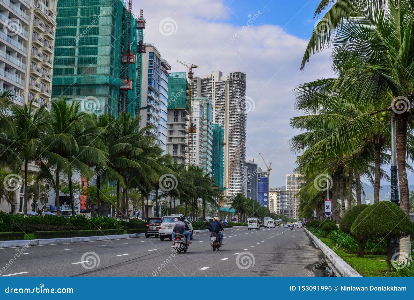 Street of Da Nang, Vietnam editorial photo. Image of leisure - 153091996