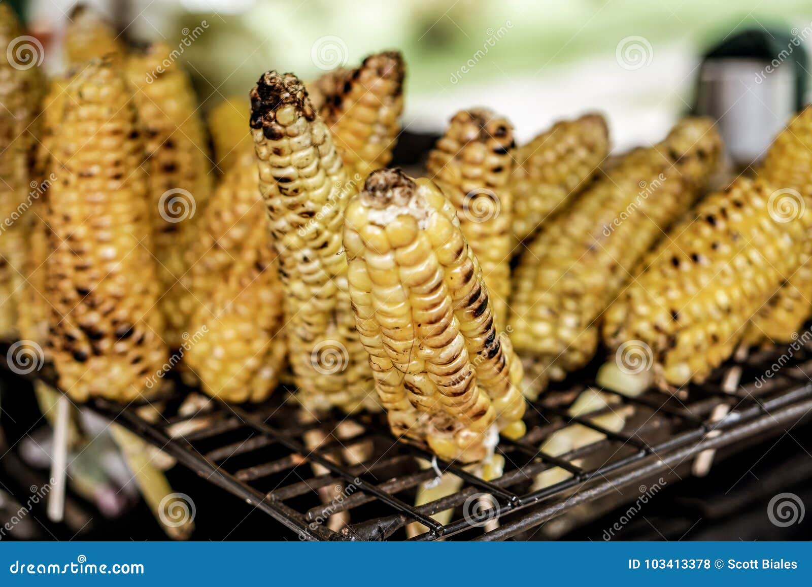 Roasting Corn in the Streets of Colombia Stock Photo - Image of grilling,  summer: 103413378