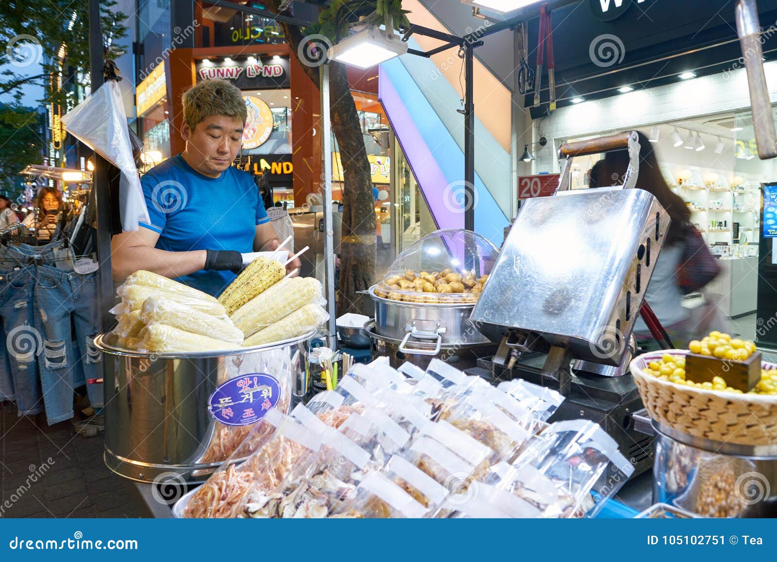 Street food stall editorial photo. Image of stall, korean - 105102751