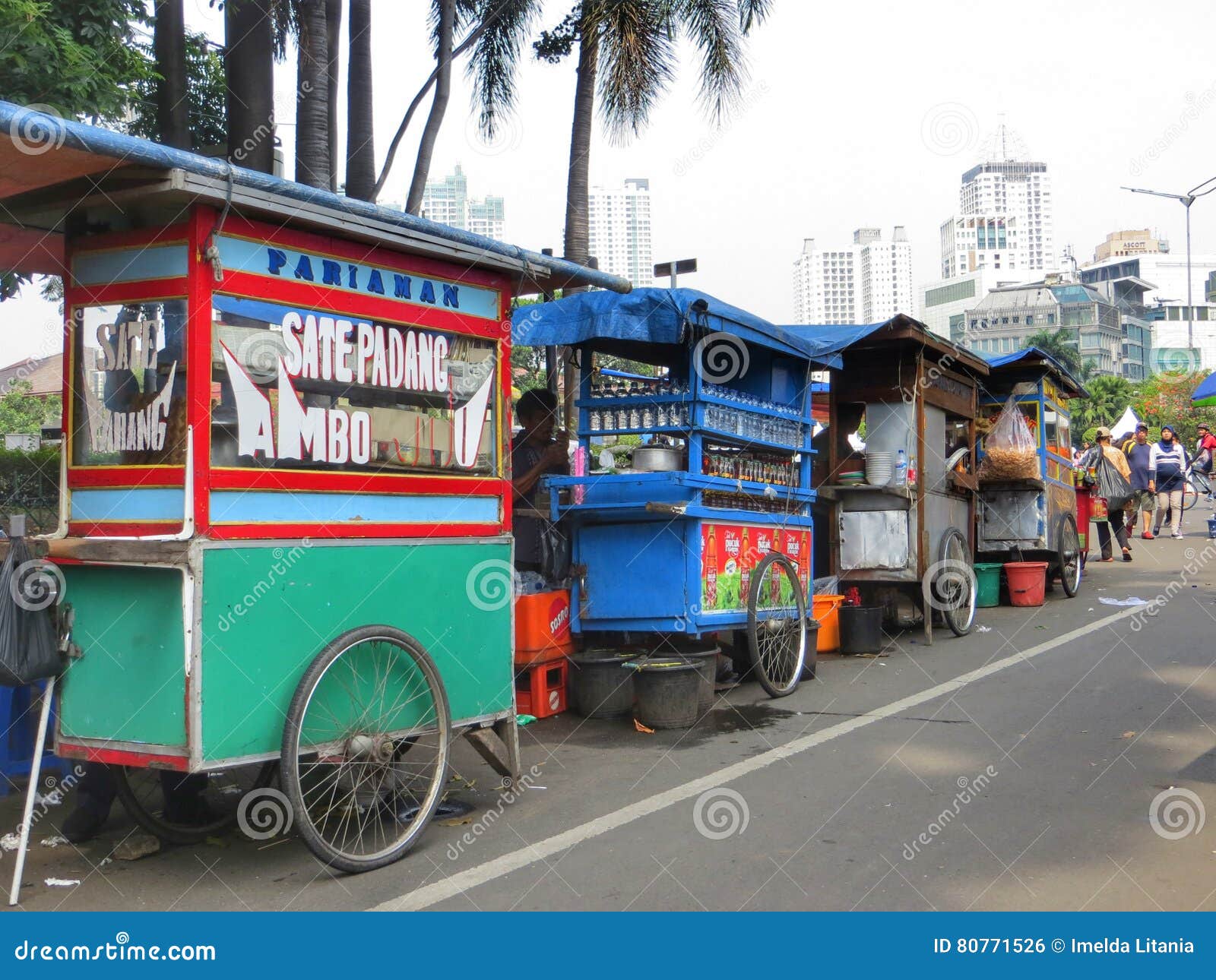 Street Food Vendors in Jakarta Editorial Photo - Image of people