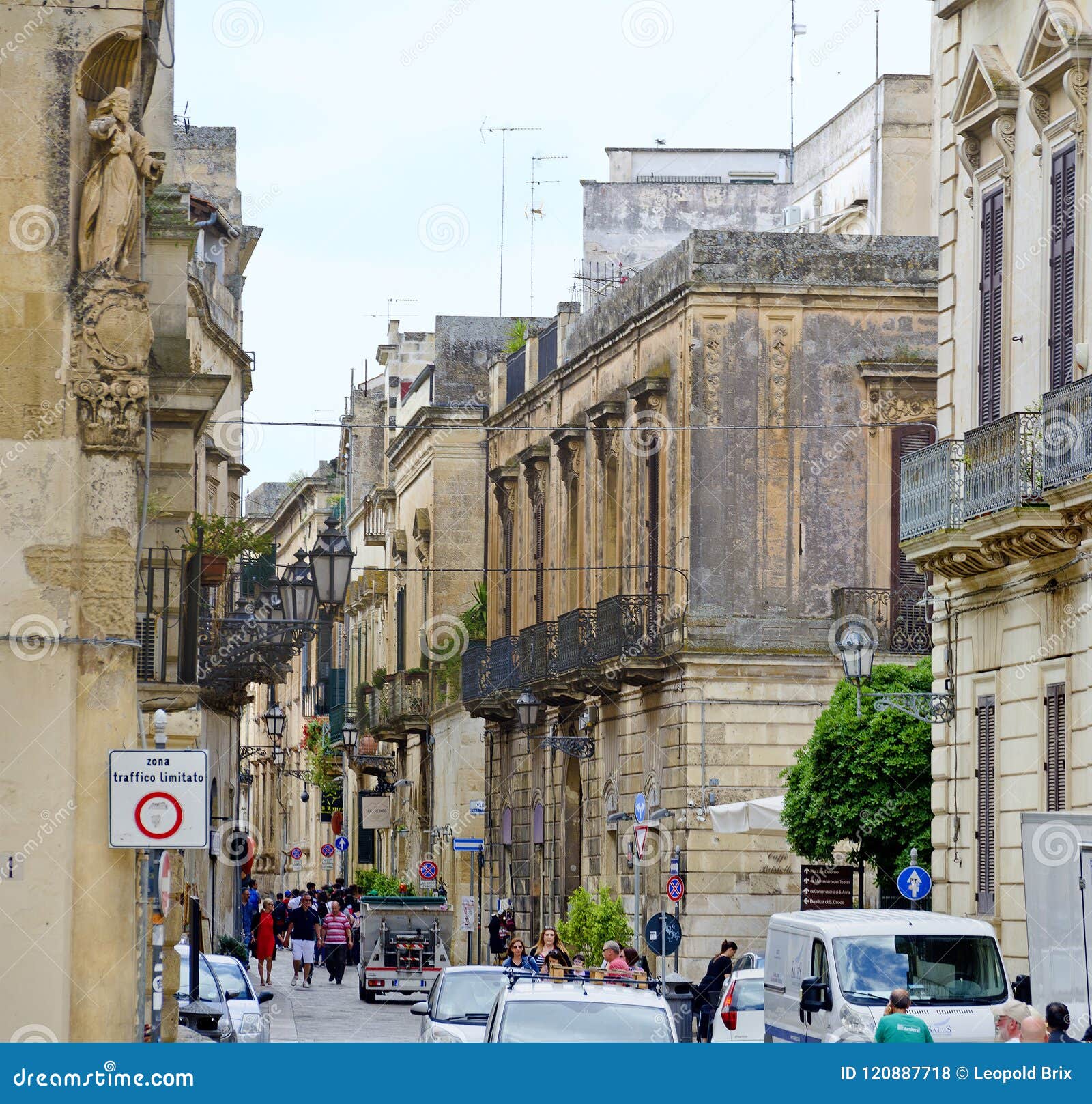 Street at Lecce editorial stock photo. Image of attraction - 120887718