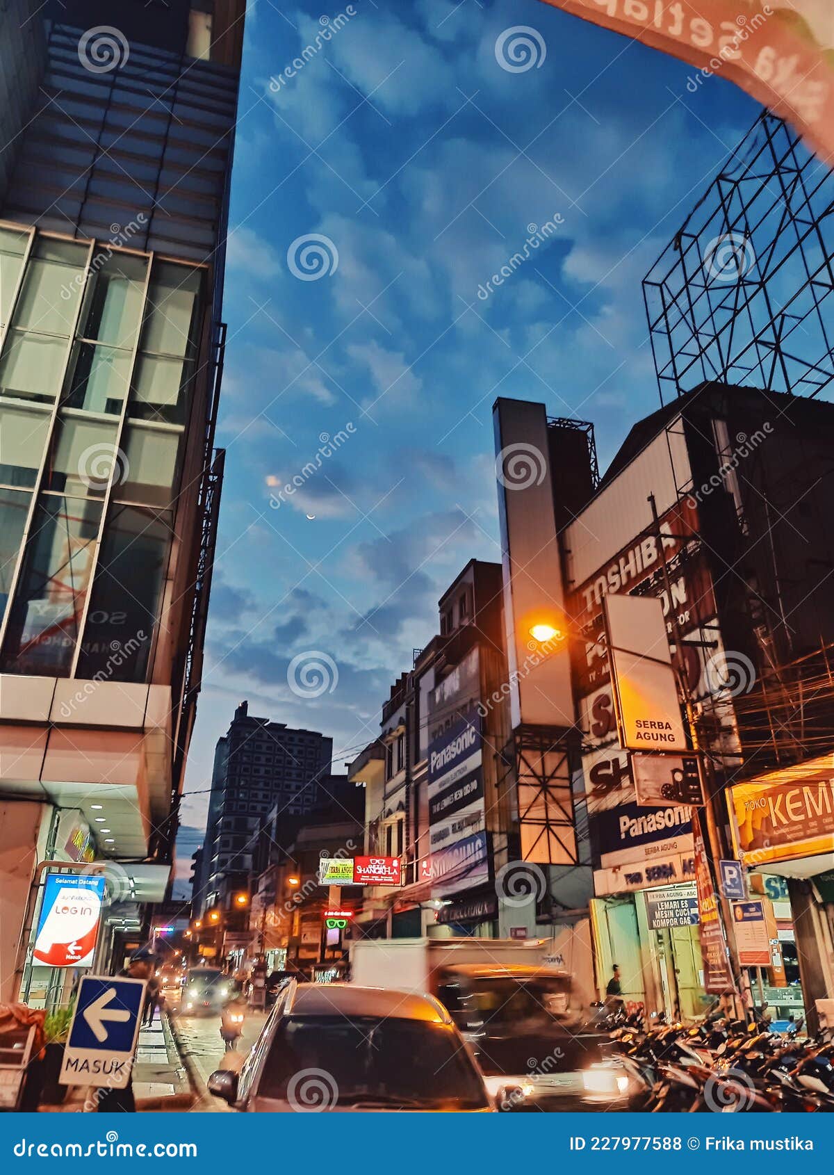 Street light in bandung editorial stock photo. Image of light 227977588