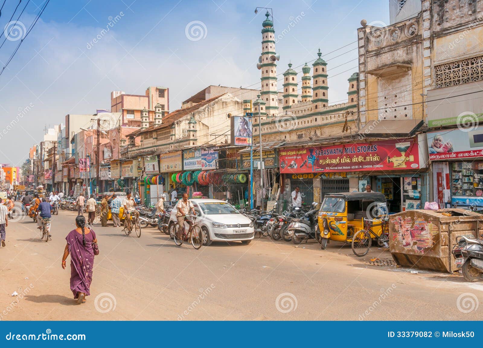 In the Street of Madurai editorial photography. Image of history - 33379082