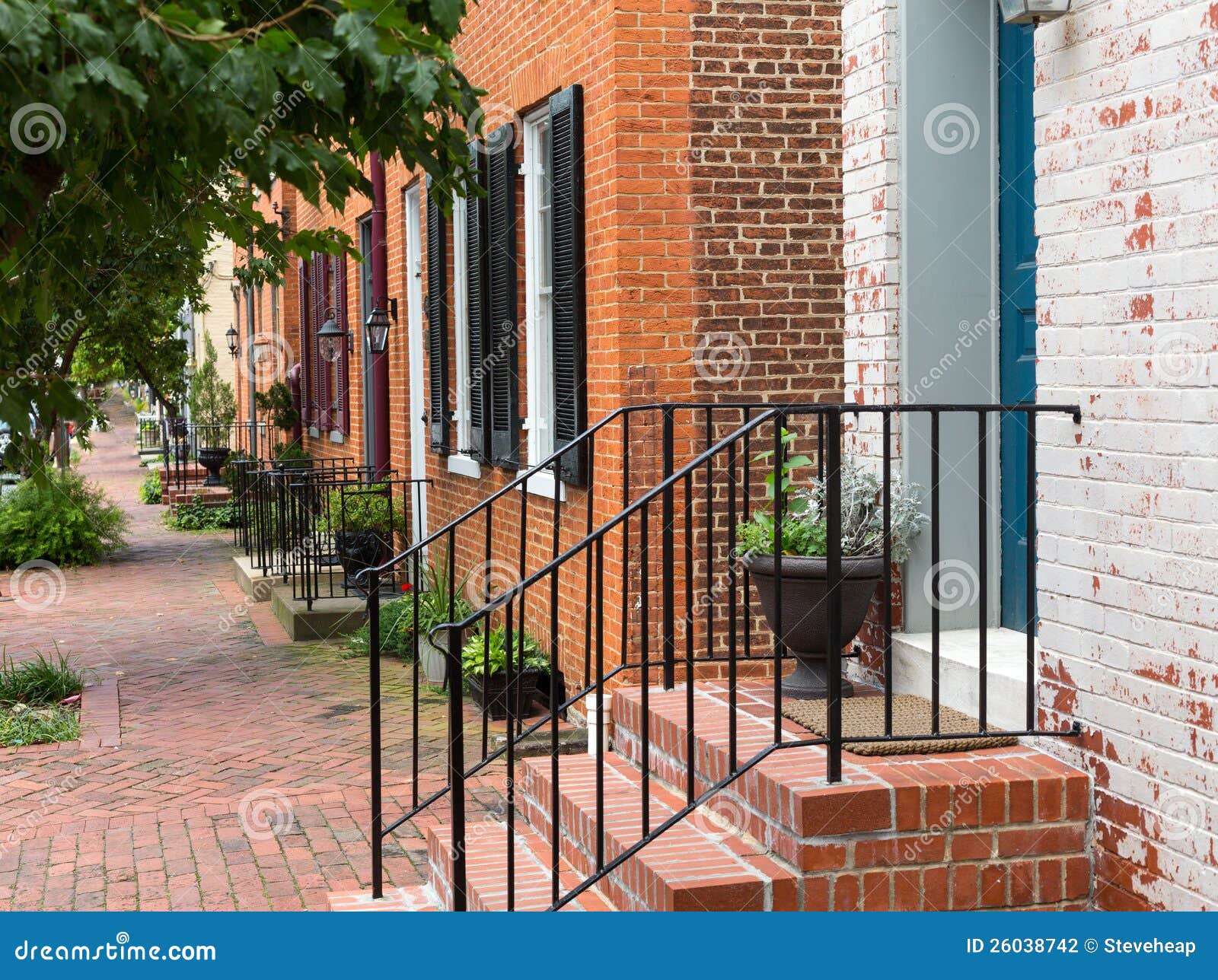 street scene in frederick maryland