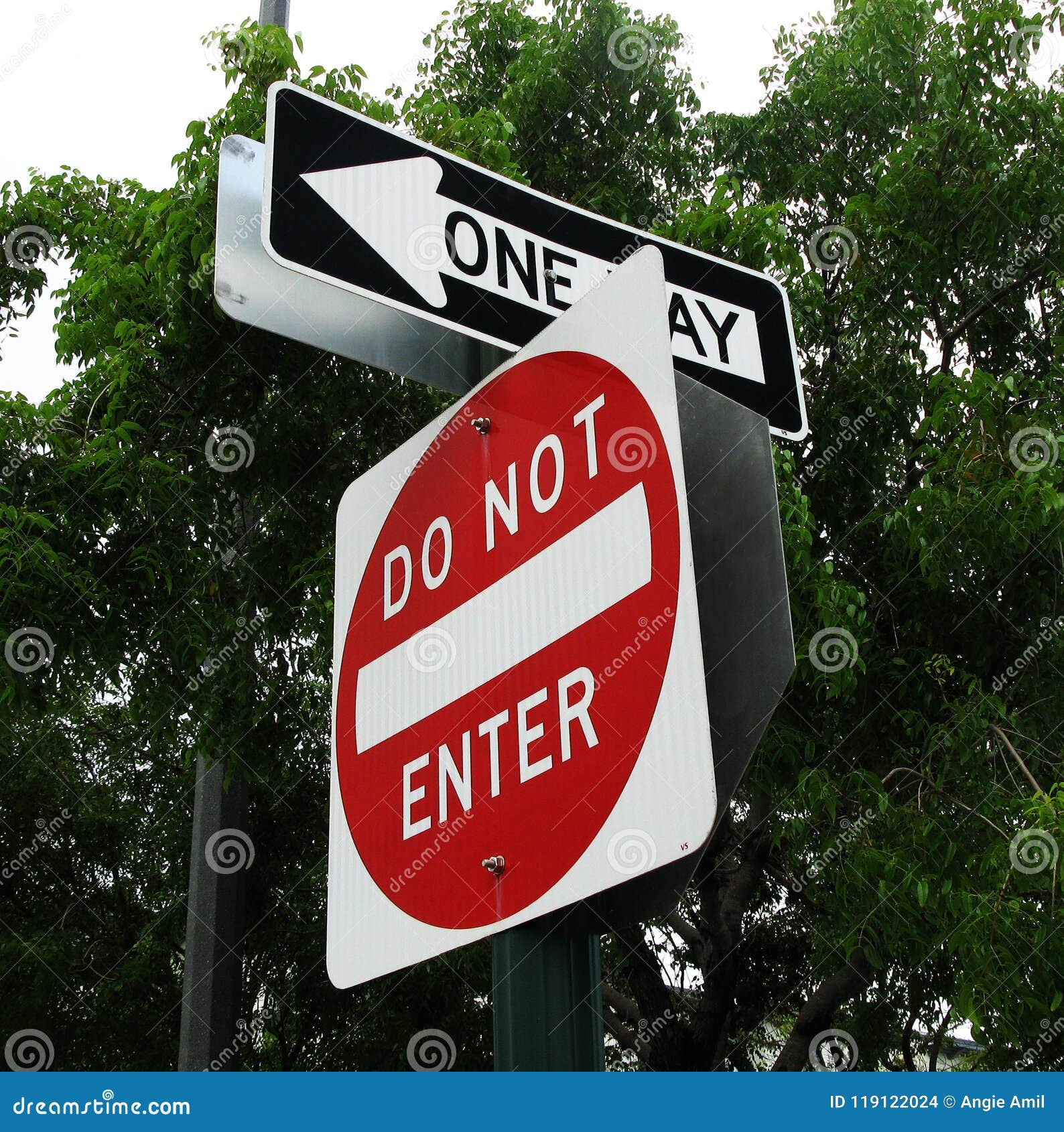 One Way Do Not Enter Sign stock photo. Image of notice - 119122024 One Way Street Signs