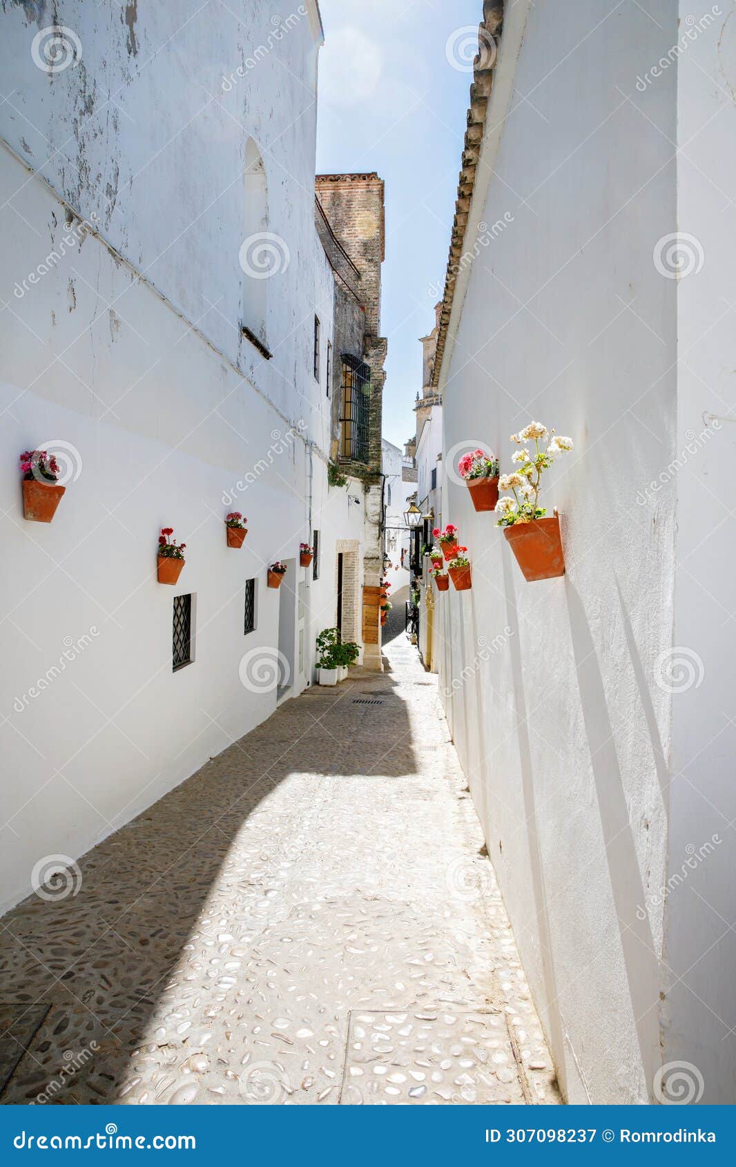 streets of arcos de la frontera, pueblos blancos region, andalusia, spain, europe