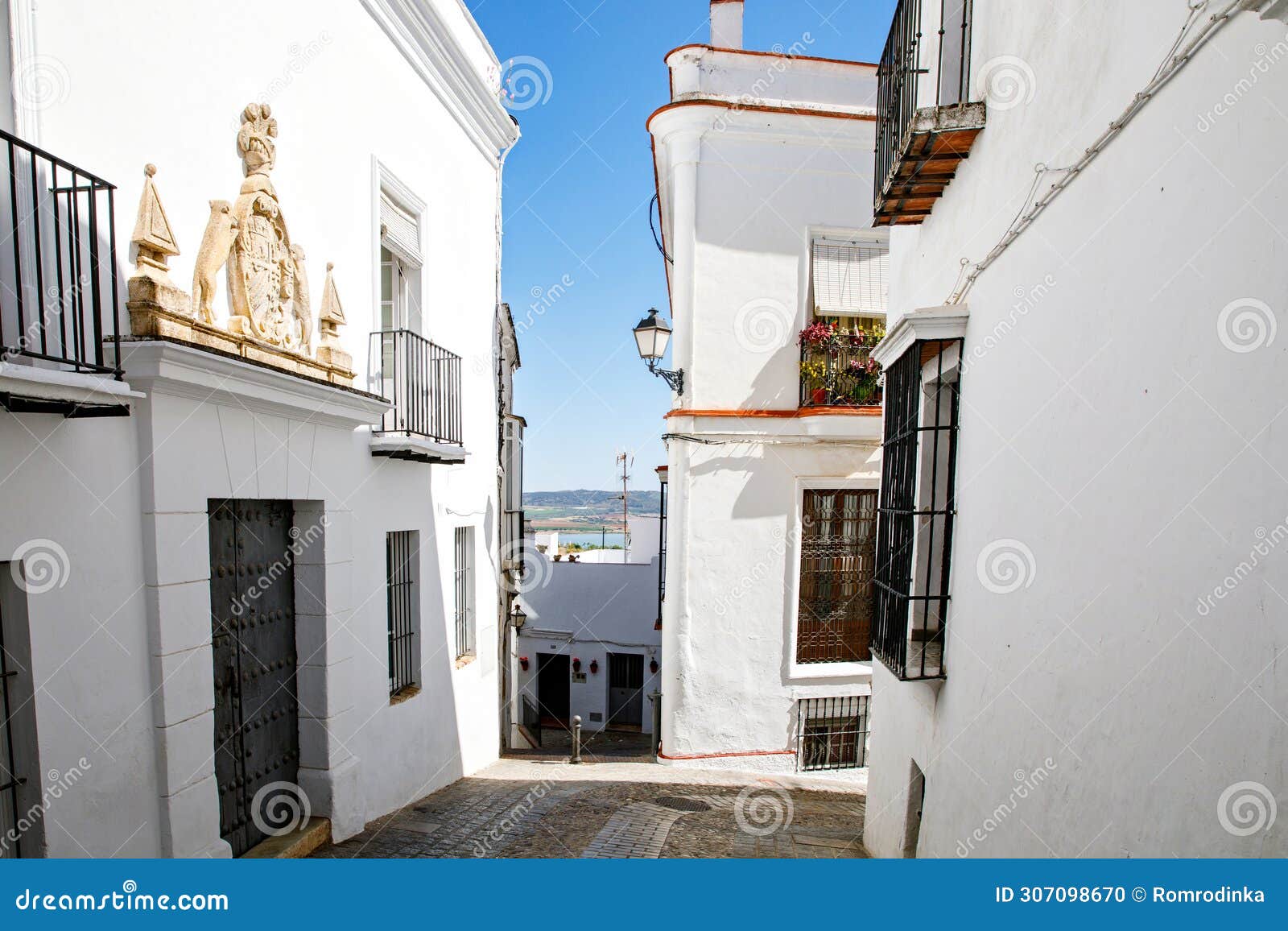 streets of arcos de la frontera, pueblos blancos region, andalusia, spain, europe