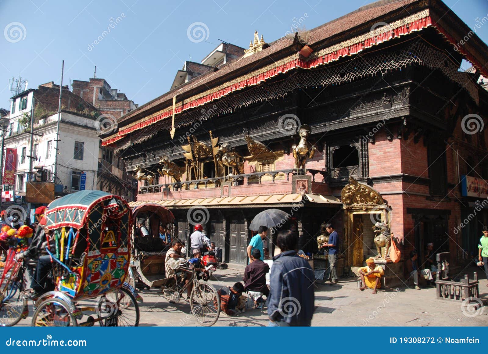 Streets of Kathmandu editorial photography. Image of hinduism - 19308272