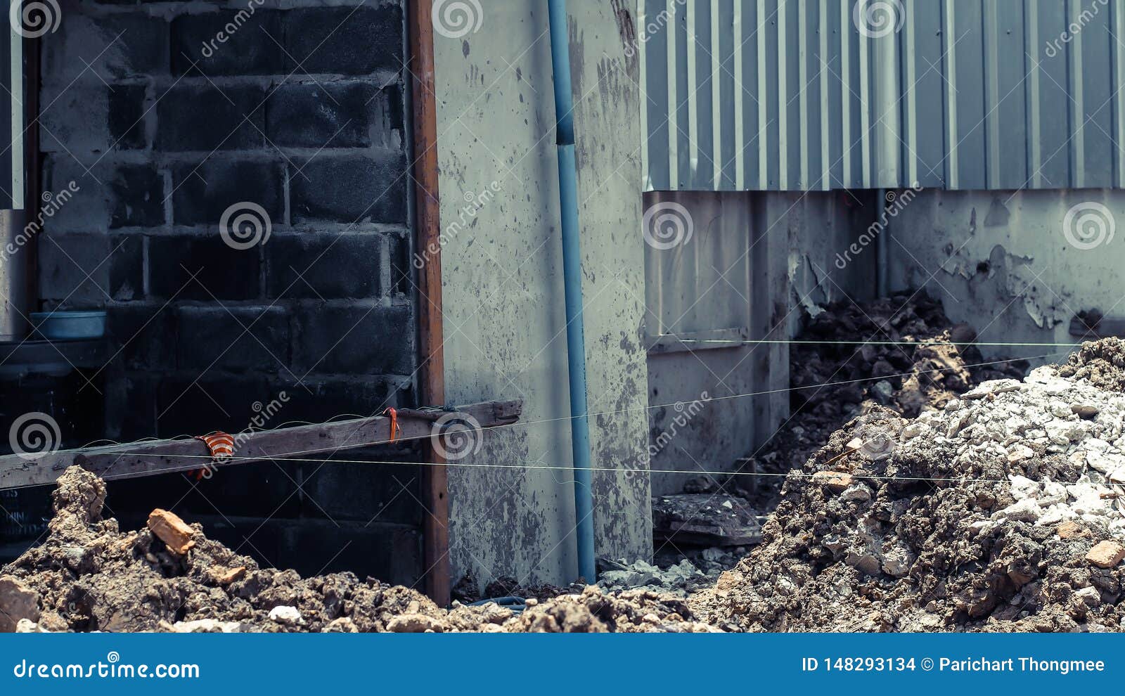 String Line Guide Taut-line on Construction Site To Guide Alignment  Snapping Marking Stock Photo - Image of footing, industry: 148293134