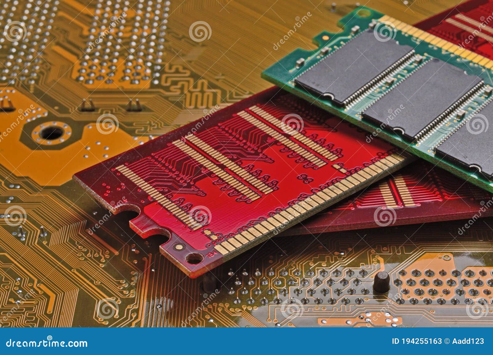 Strips of Random Access Memory Stock Image Image of green, semiconductor 194255163