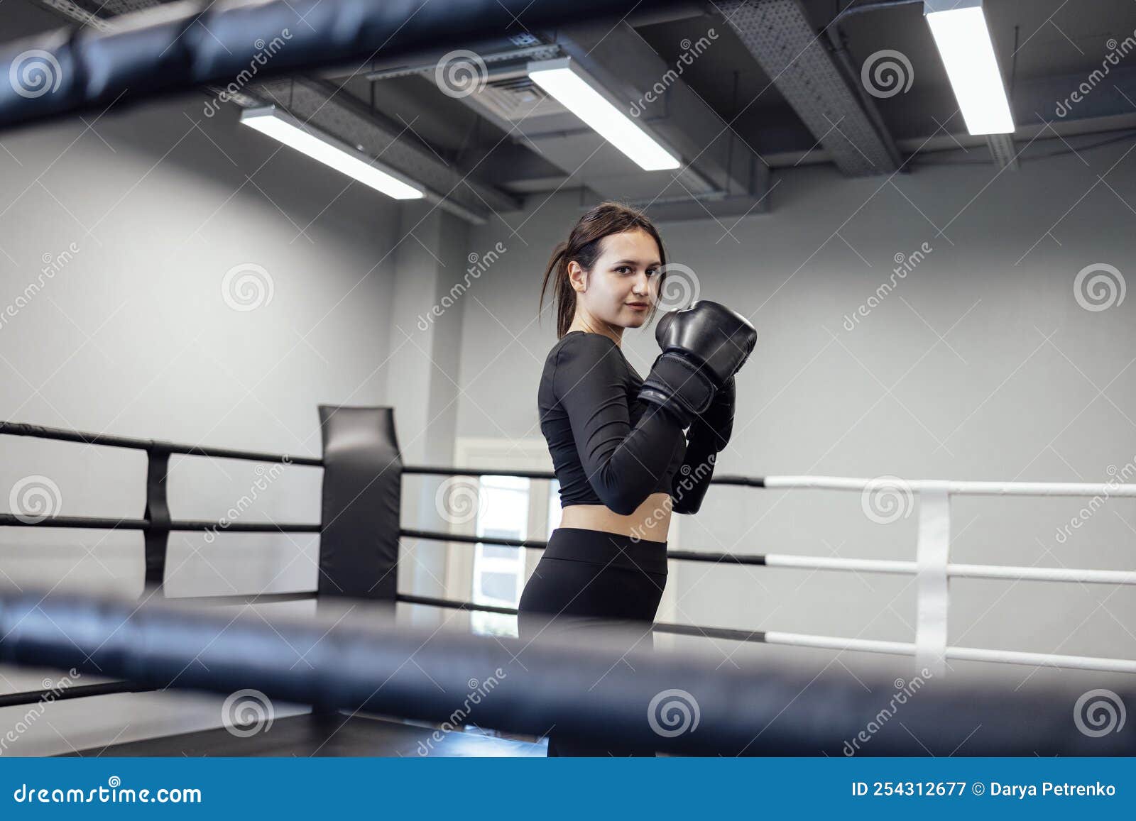 10,511+ Muay thai Images: Royalty-Free Stock Photos and Illustrations -  PIXTA
