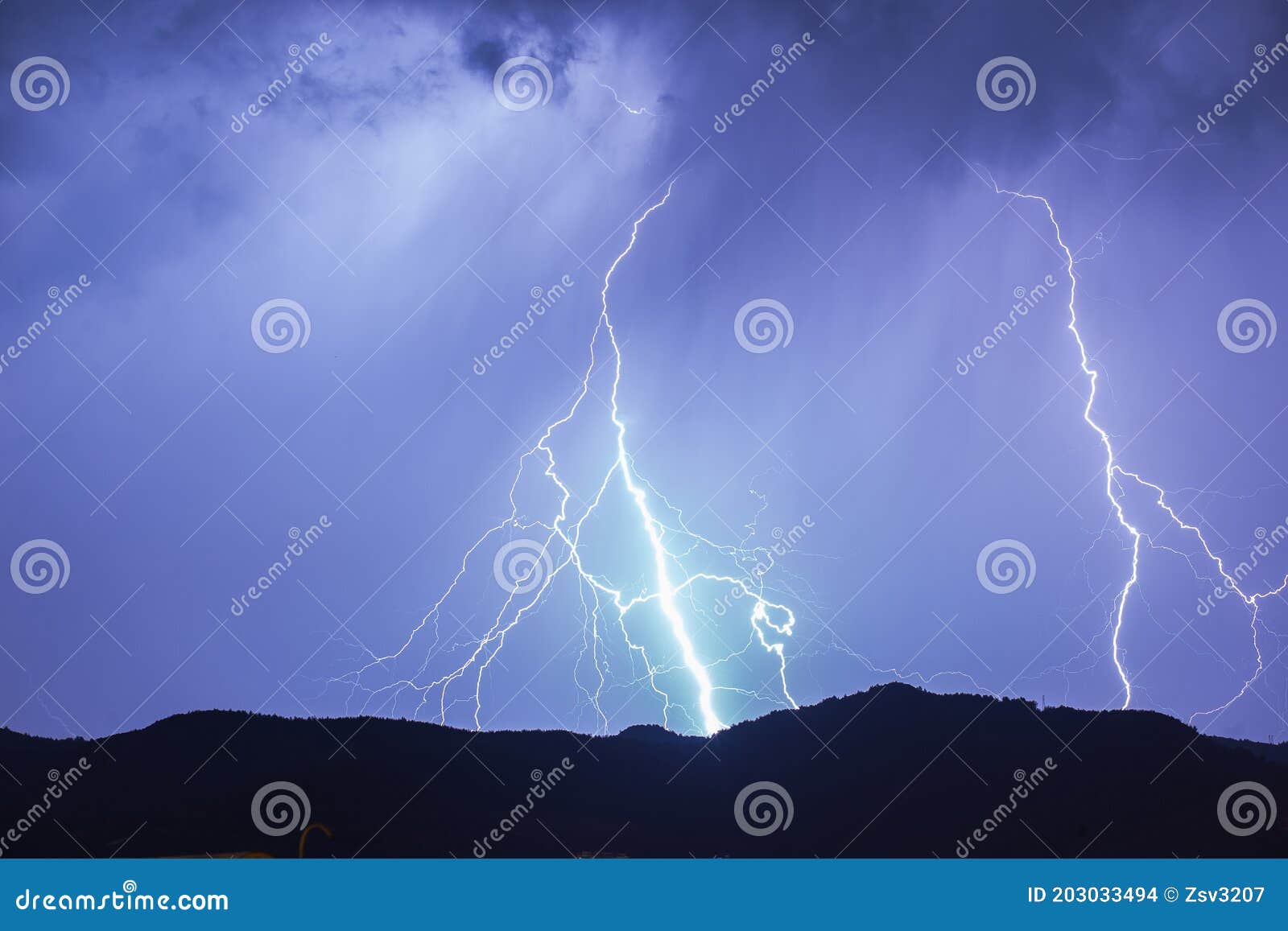 Tampa Bay Lightning Wallpaper: Be the Thunder  Tampa bay lightning,  Lightning photography, Thunder and lightning