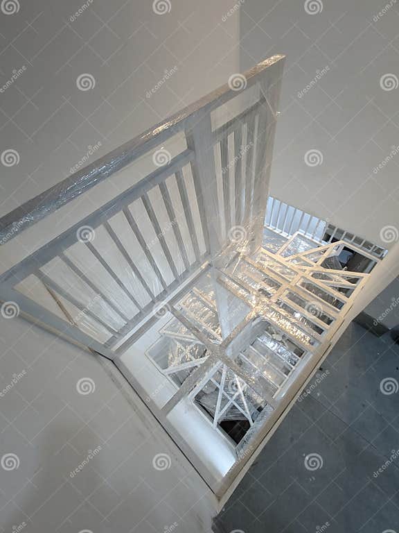 Bench Hook & Inking Plate For Printmaking – Iron Linoleum Block Printing Tool, 9.1x7.1 Inches