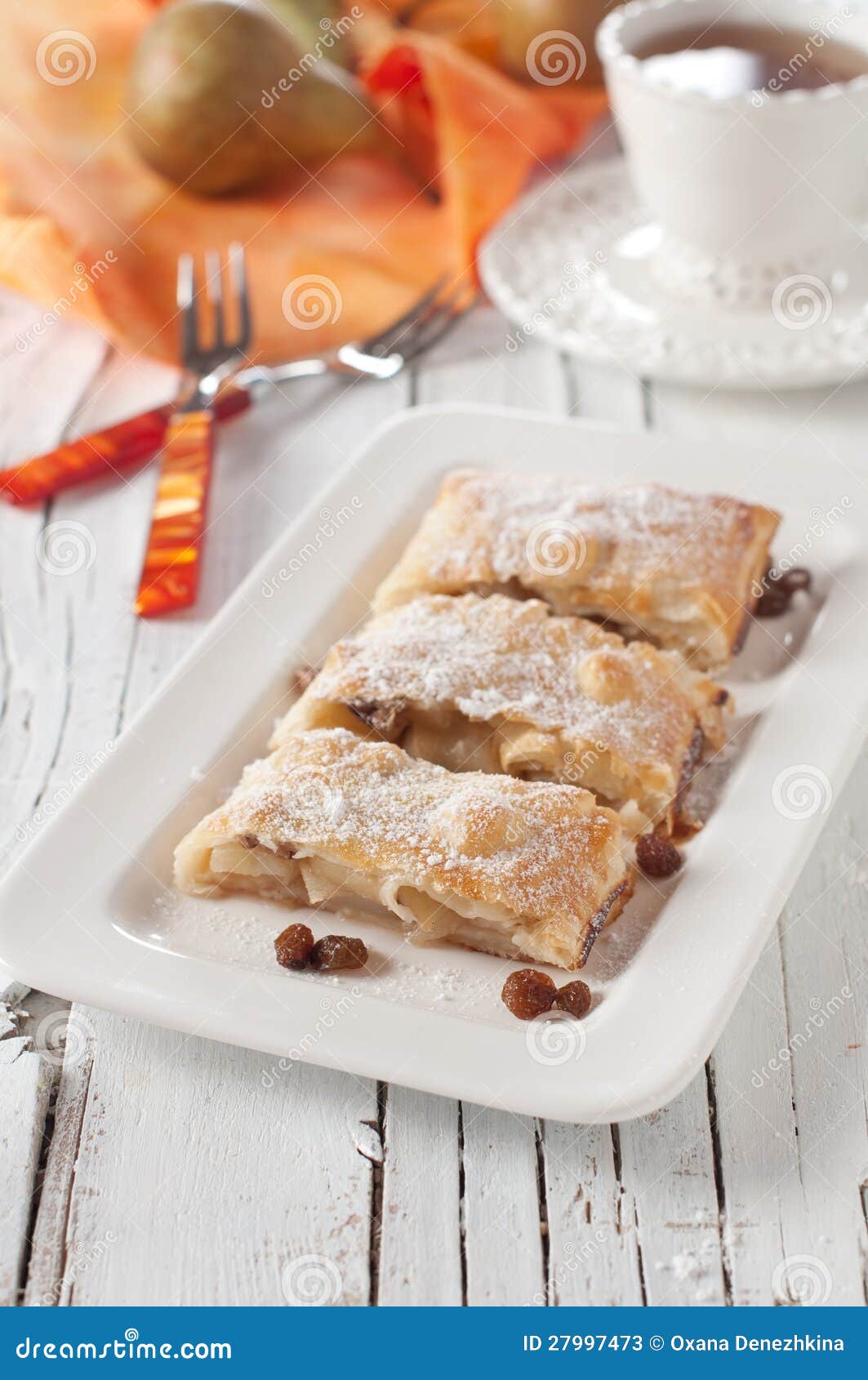 Strudel with raisins stock image. Image of vertical, puff 27997473