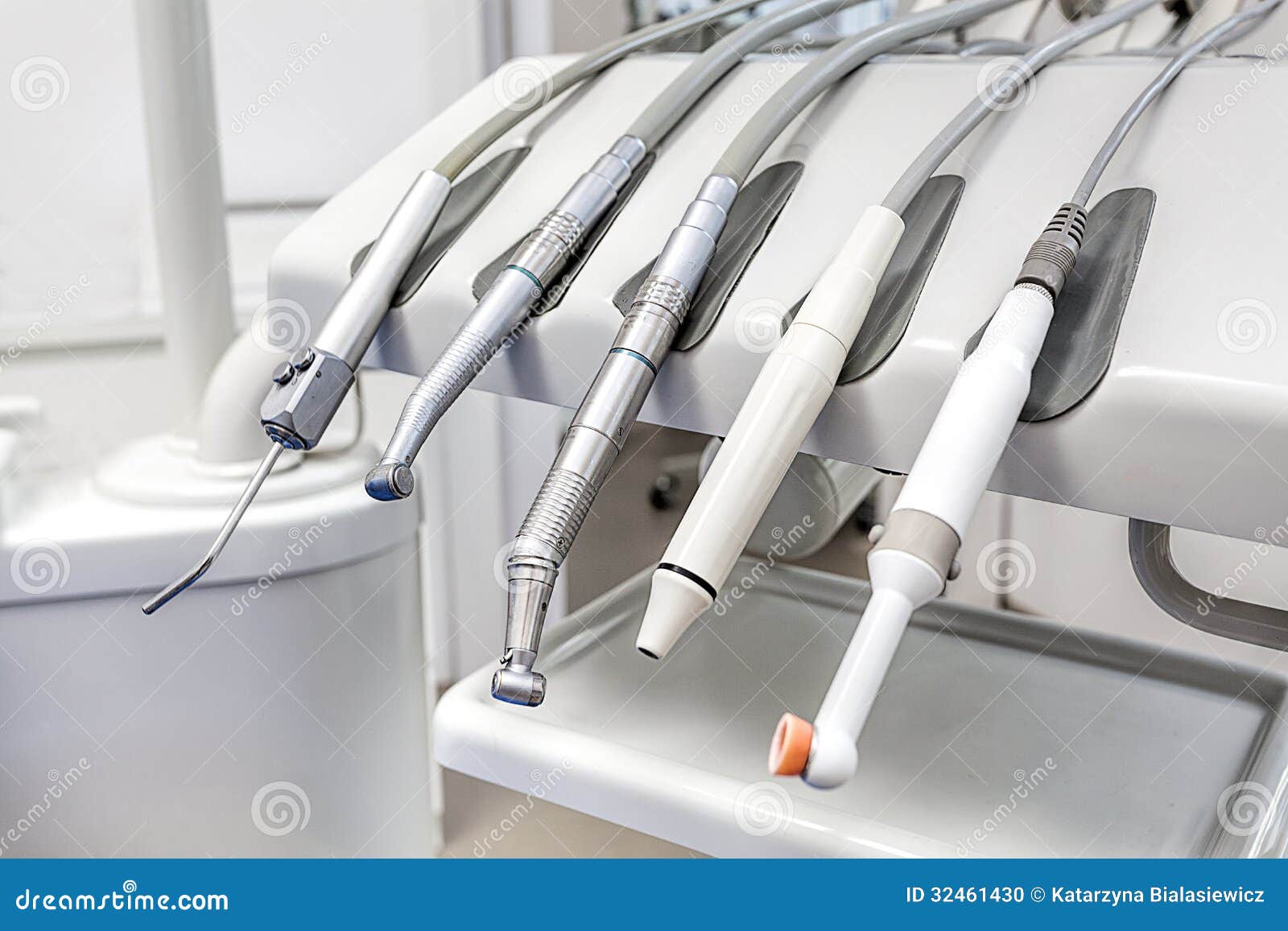 Strumenti Del Dentista Fotografia Stock. Immagine Di Presidenza - 32461430 - Foto 7
