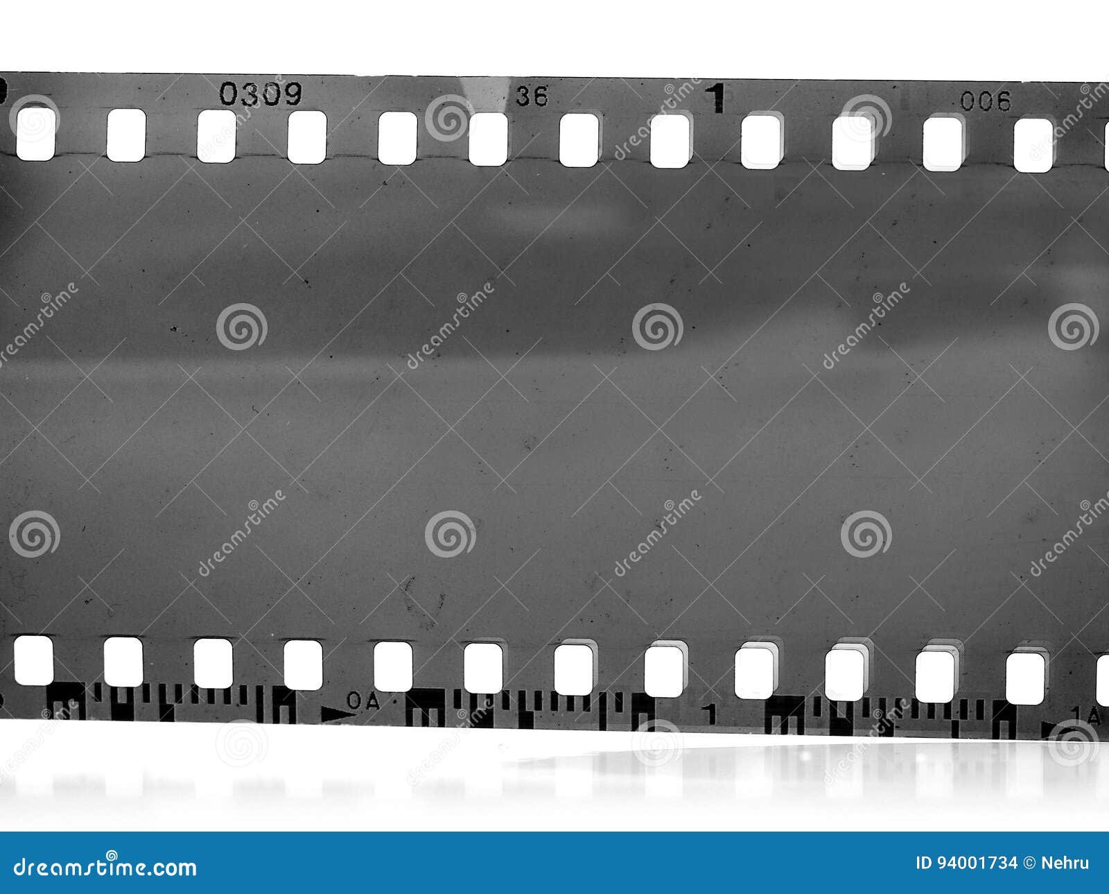 Struttura Di Pellicola Negativa in Bianco E Nero Dell'annata 35mm  Fotografia Stock - Immagine di polvere, contesto: 94001734