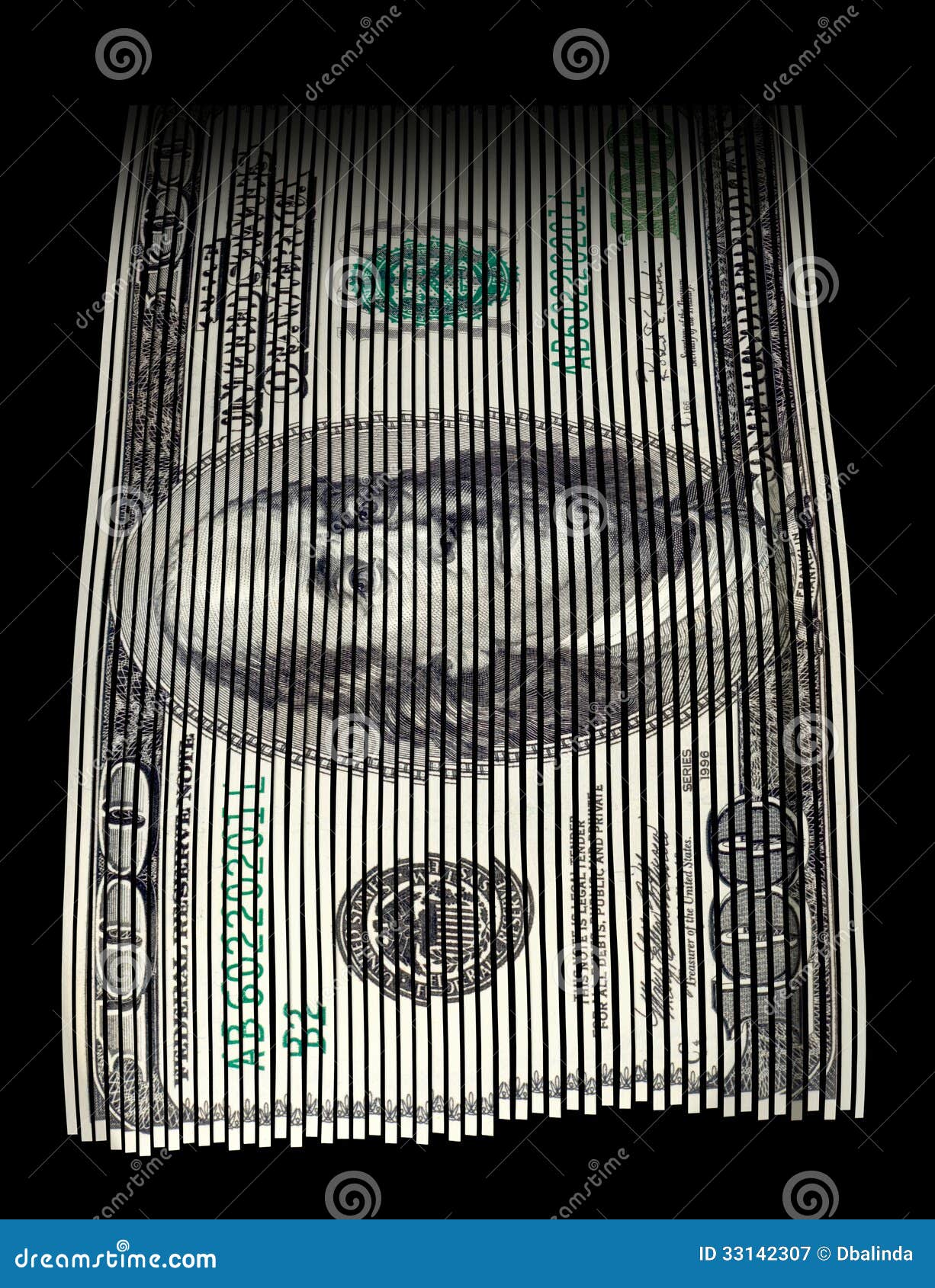 Strzępienie pieniądze. Tarty USA sto dolarowy rachunek na czarnym tle. Pojęcie dla pieniądze marnowania, pieniądze wartości i savings.