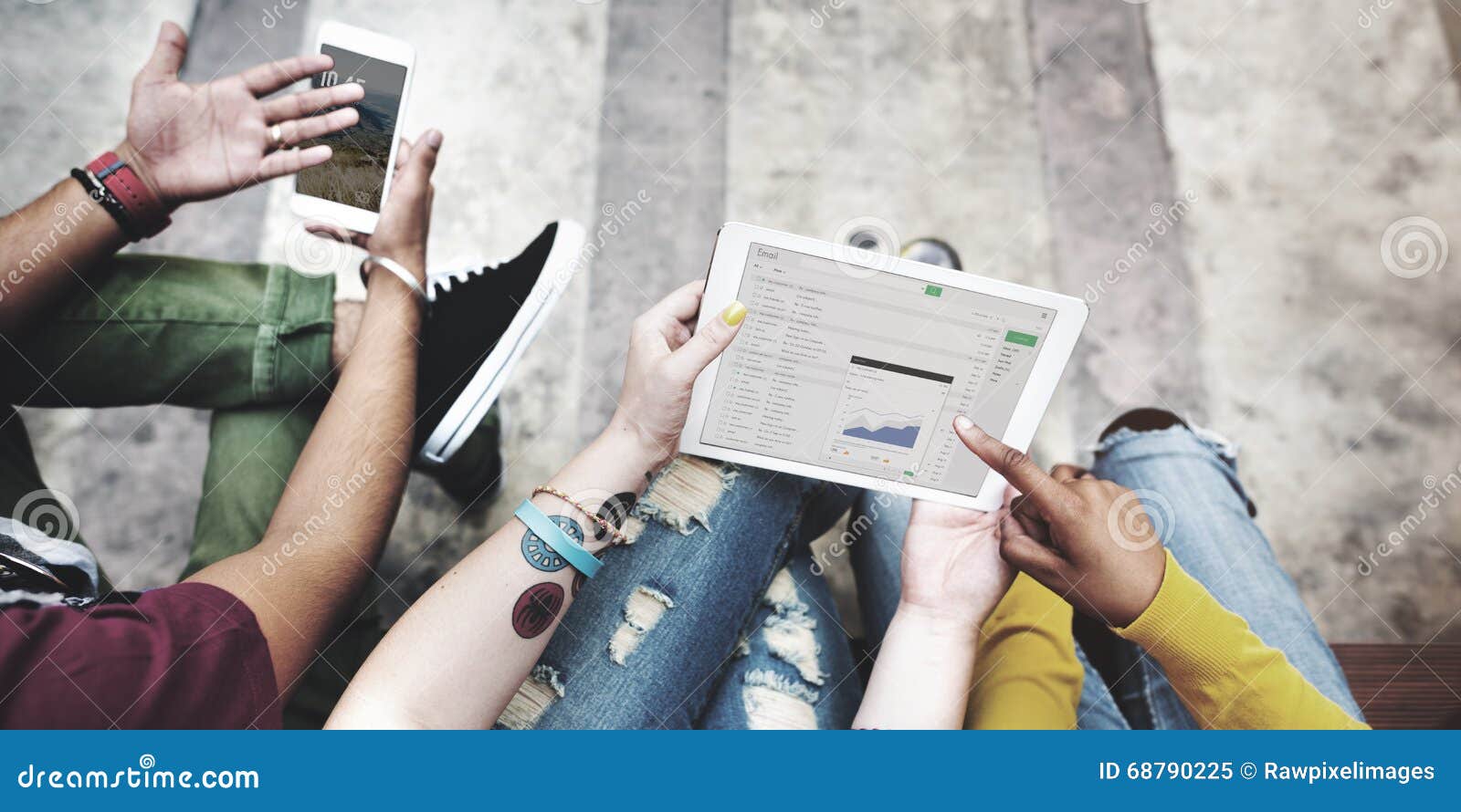 Students Break Analysis DIgital Tablet Mobile Phone Technology C Stock