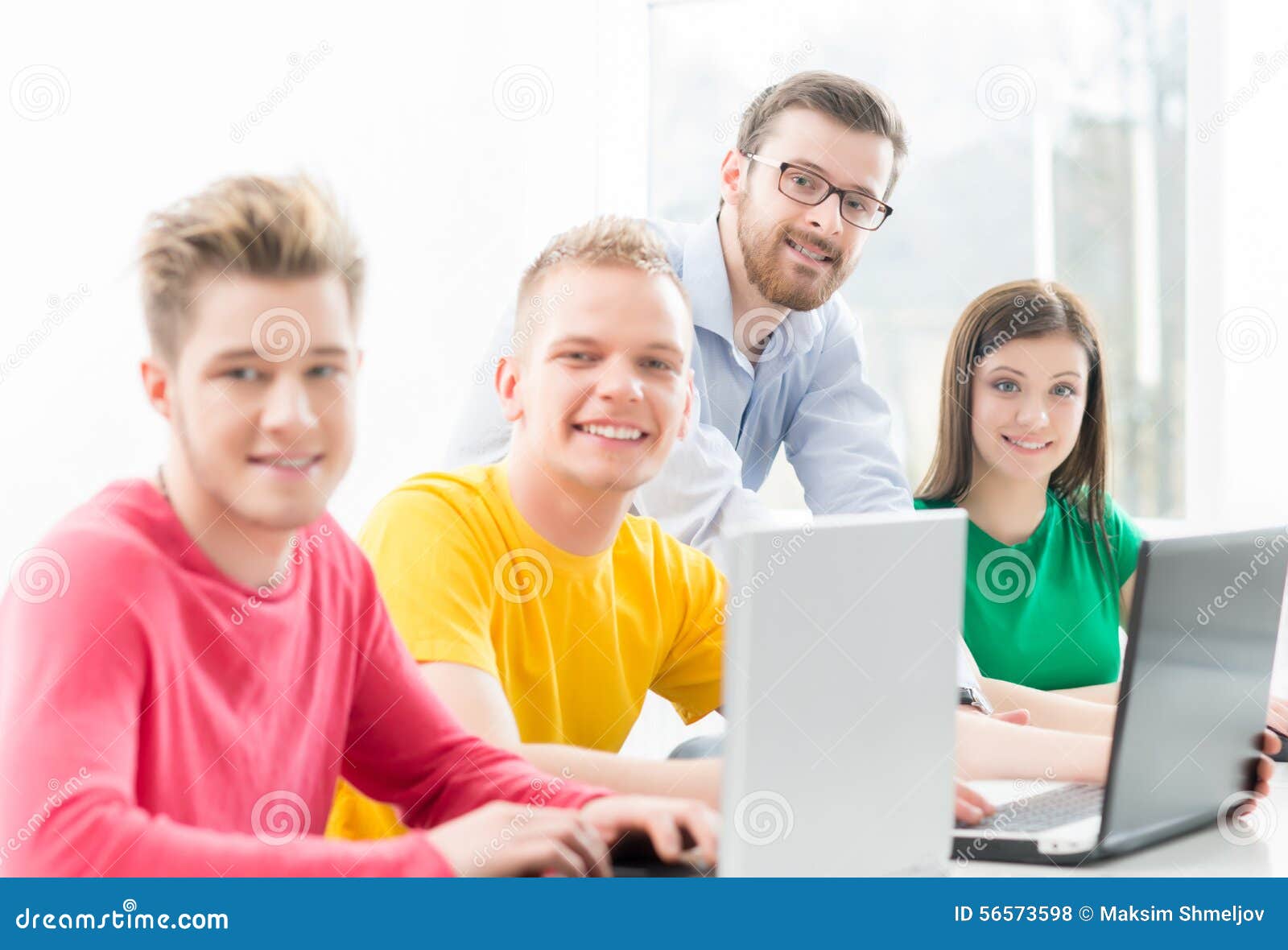 students at the informatics and programming lesson