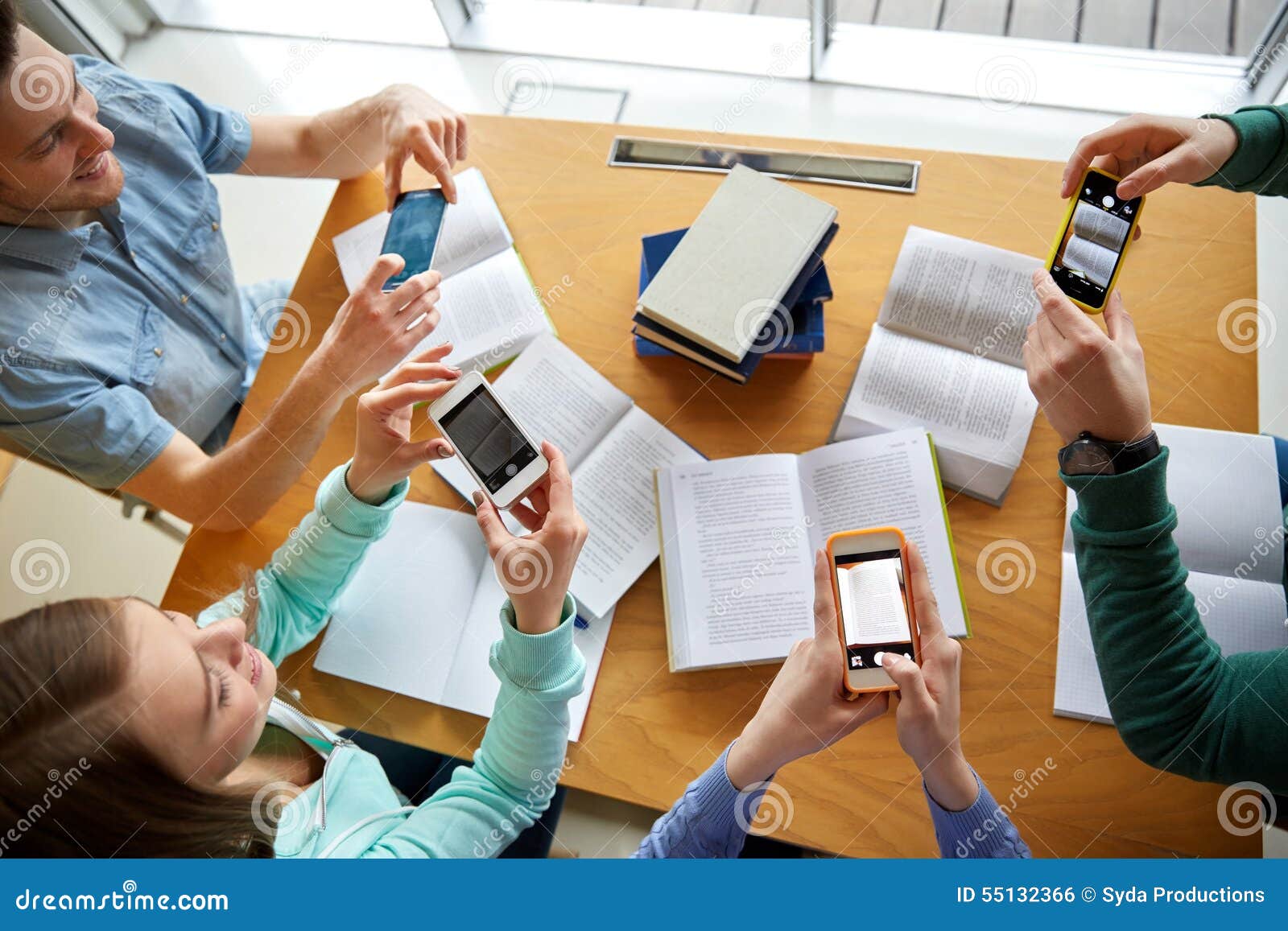 How smartphones useful for students How smartphones useful for students