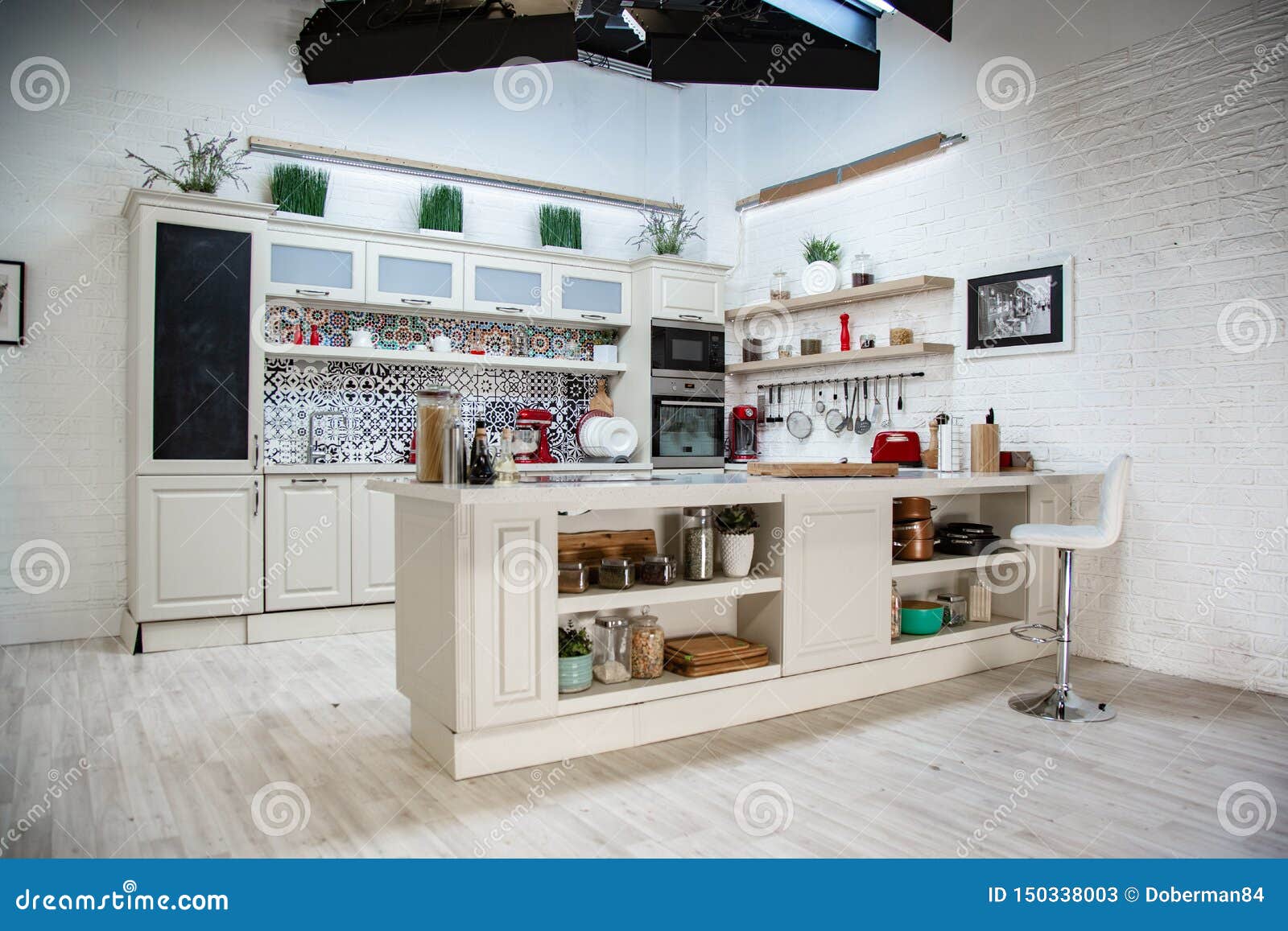 Studio Style Kitchen, Light Design, Modern Style, Classic Design