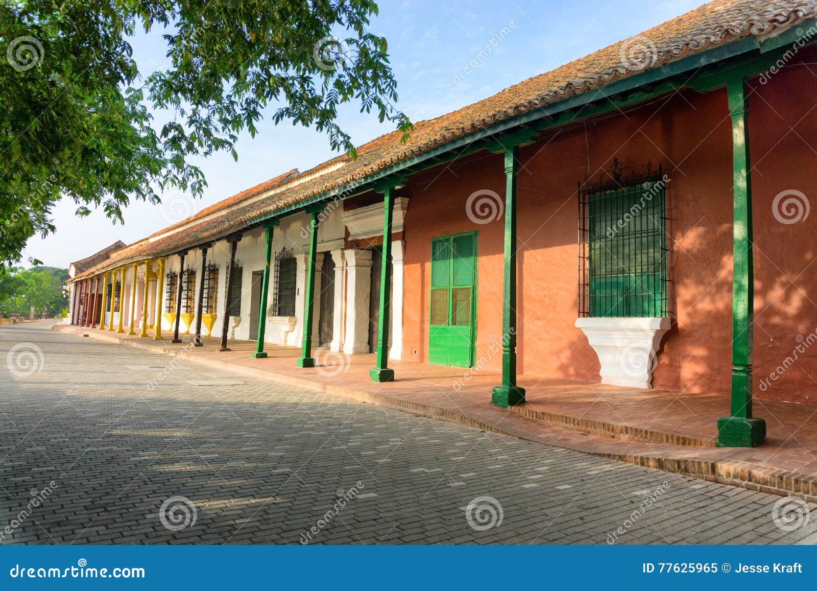 stunning colonial architecture in mompox