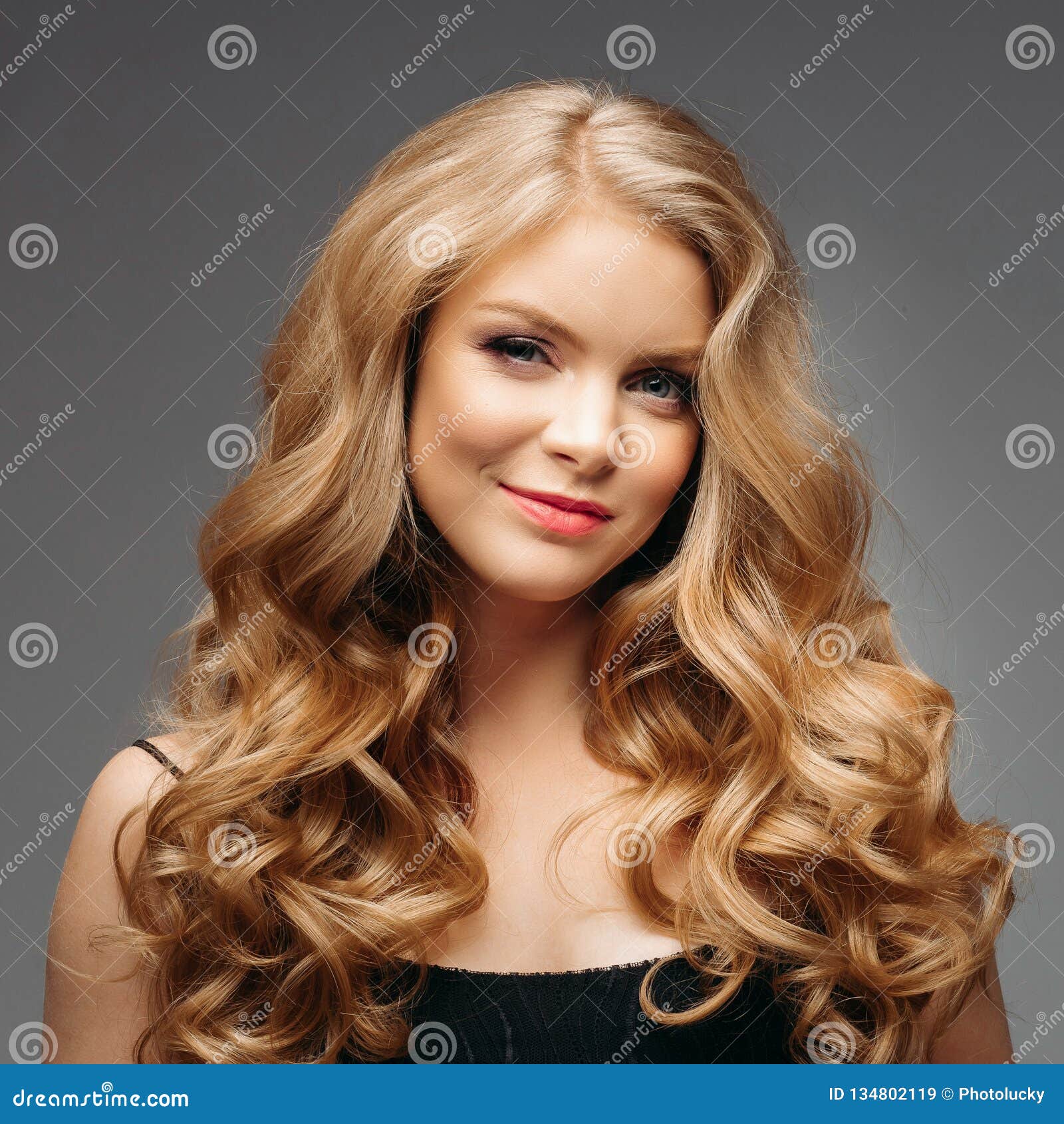 Stunning Natural Beauty with Blonde Wavy Hair. Stock Image - Image of blonde,  health: 134802119