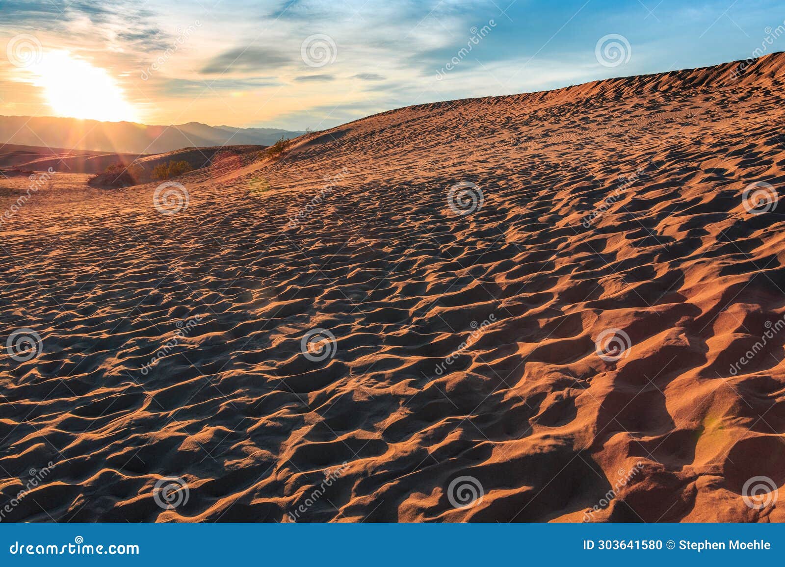 Stunning Sunset on the Dunes, Mesquite Flat Sand Dunes, Death Valley ...