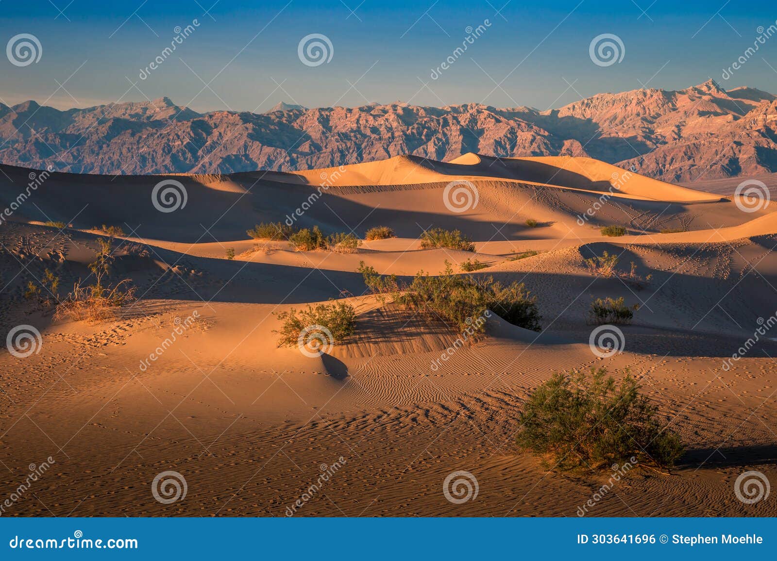 Stunning Sunset on the Dunes, Mesquite Flat Sand Dunes, Death Valley ...