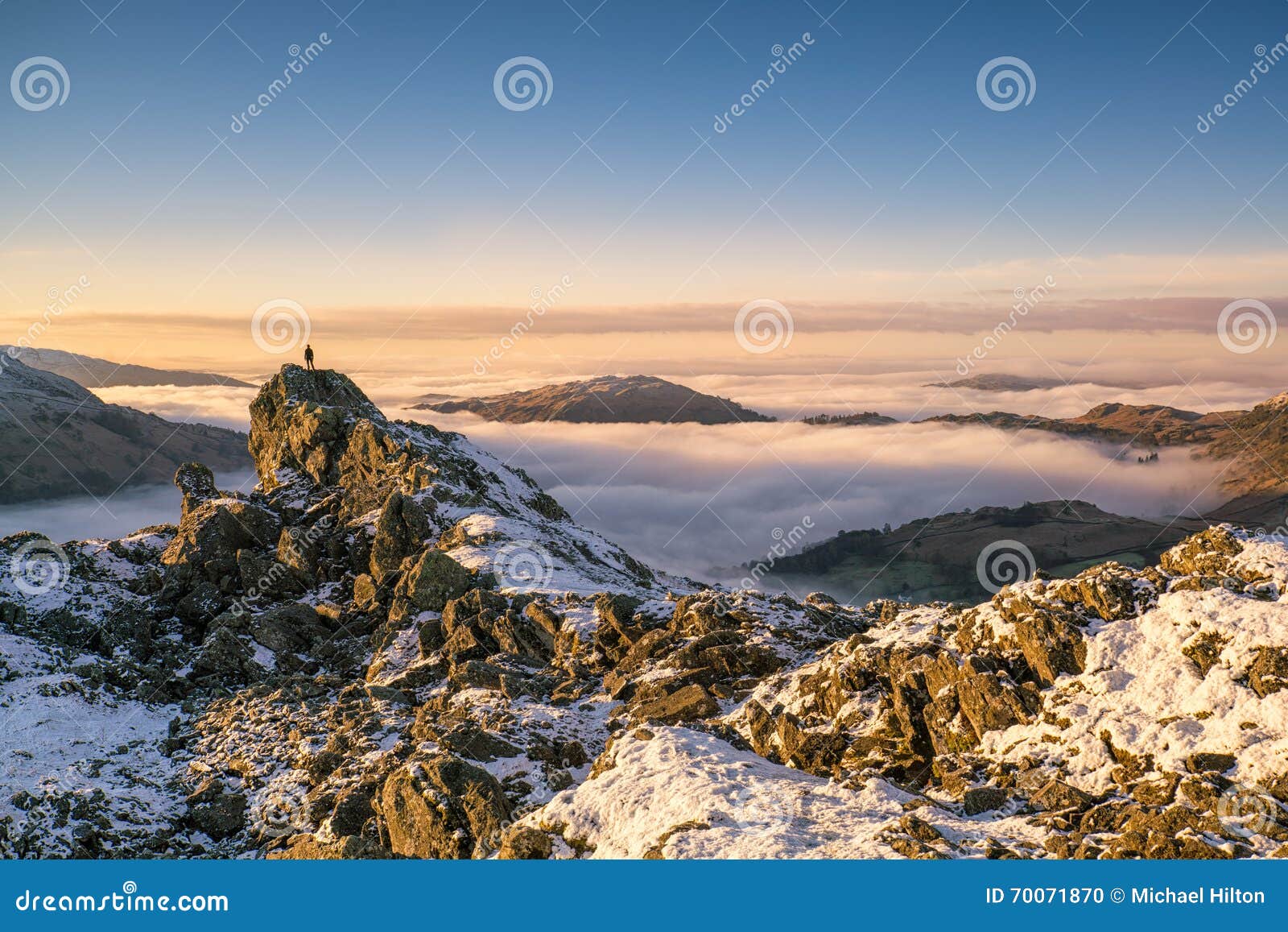 stunning view over an inversion in grasmere, lake district