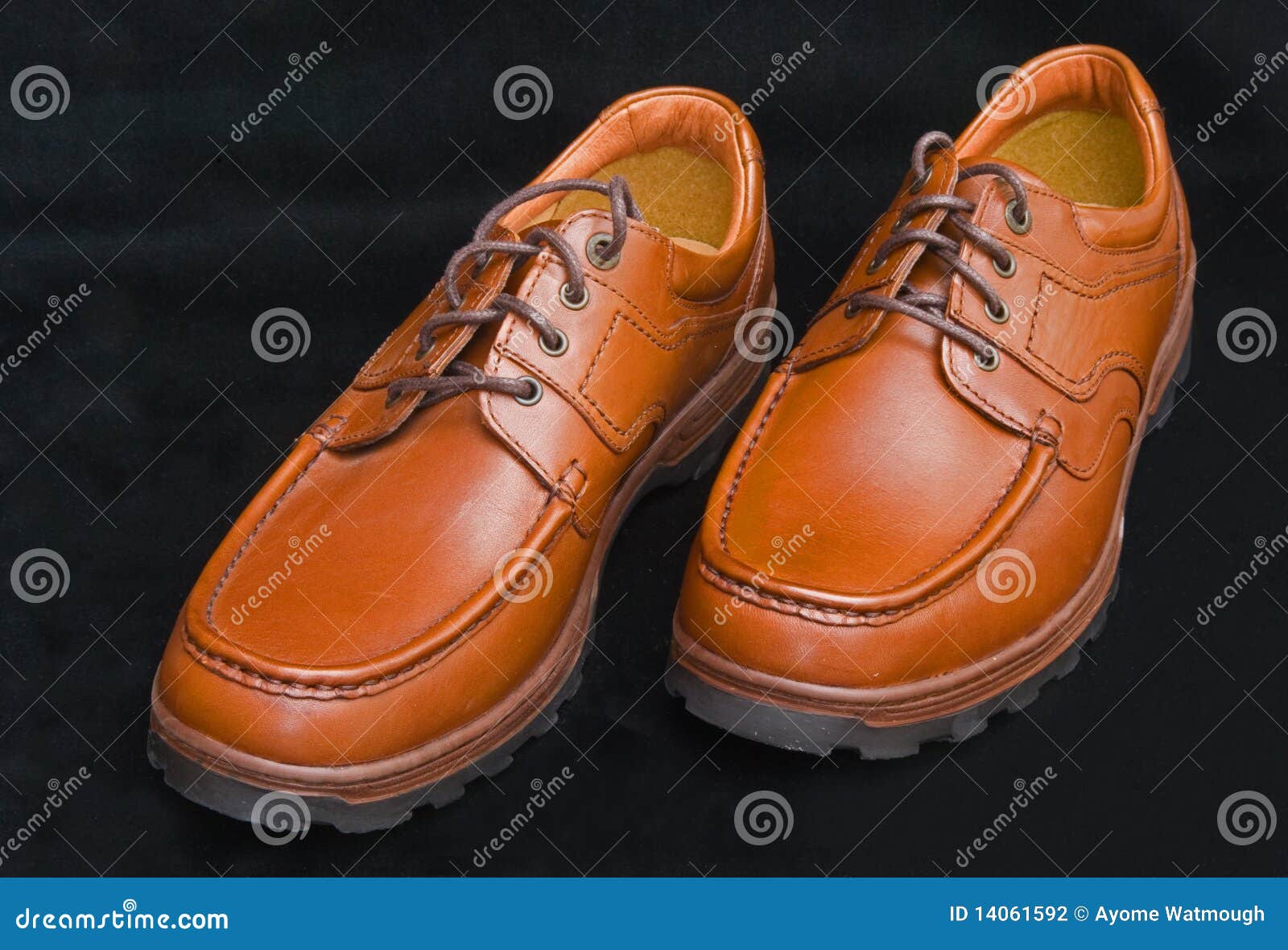 sturdy walking shoes