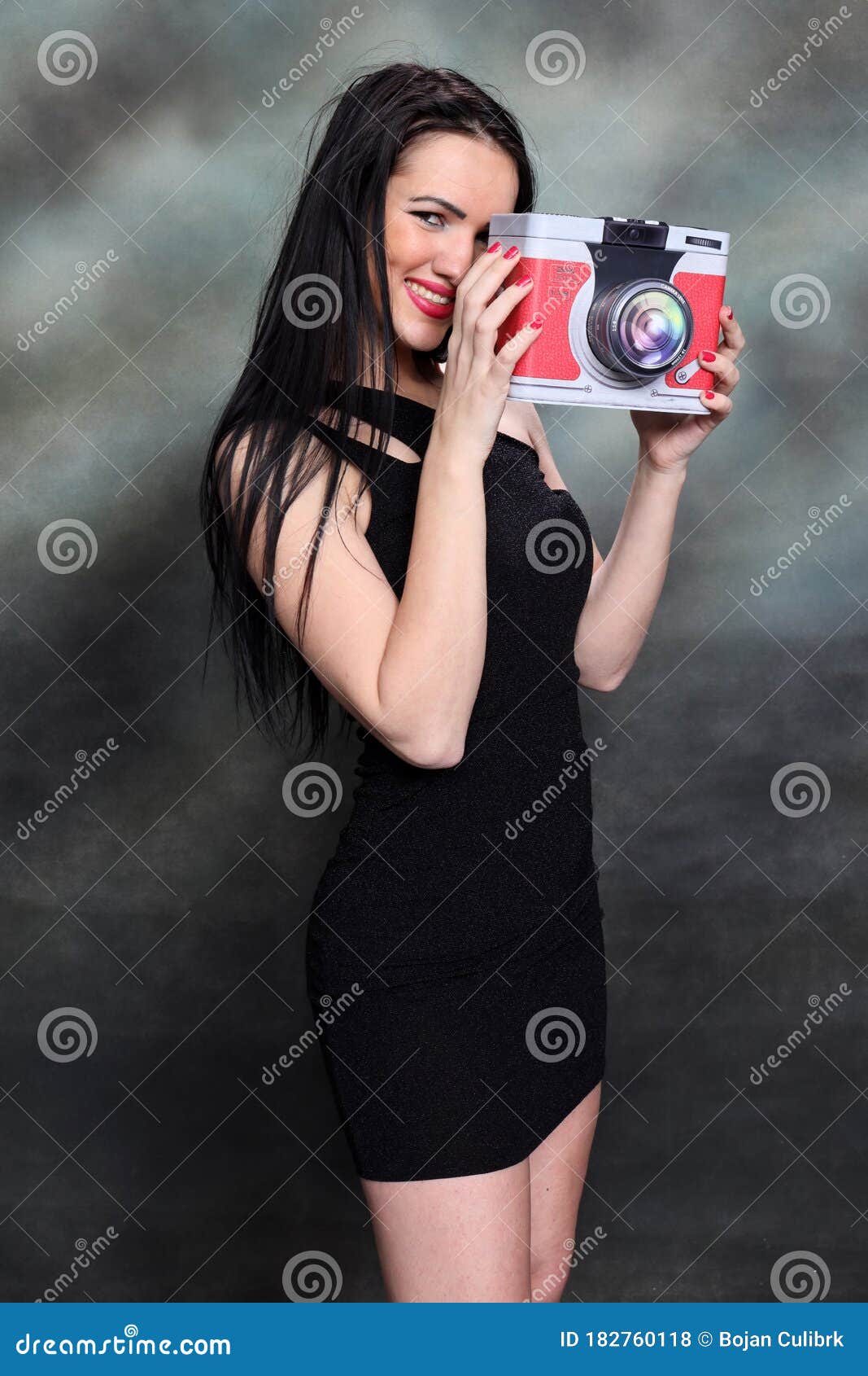 https://thumbs.dreamstime.com/z/style-trends-fashion-concept-beautiful-european-girl-long-black-hair-posing-studio-canvas-background-182760118.jpg