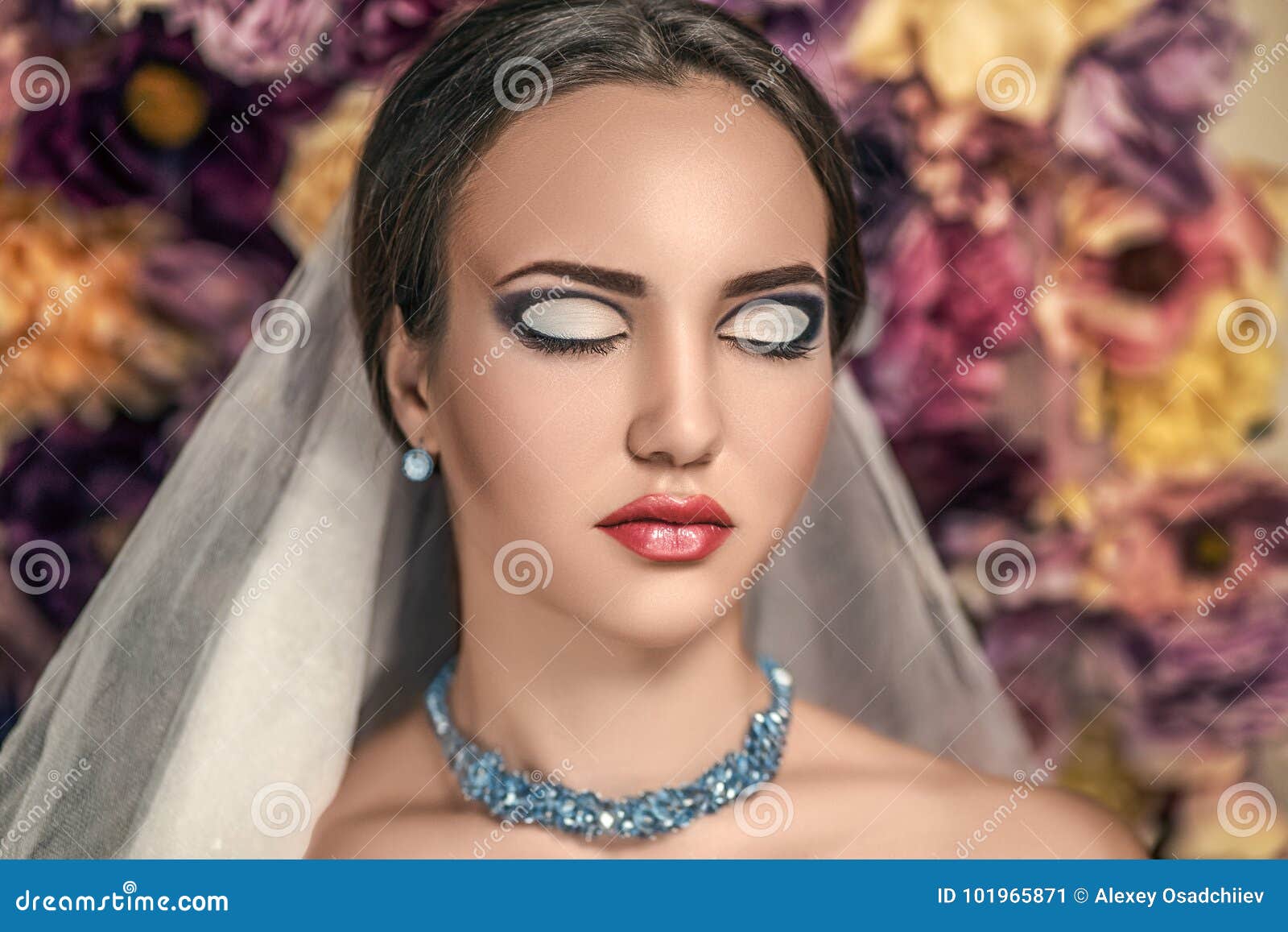 Style woman makeup stock image. Image of face, look - 101965871