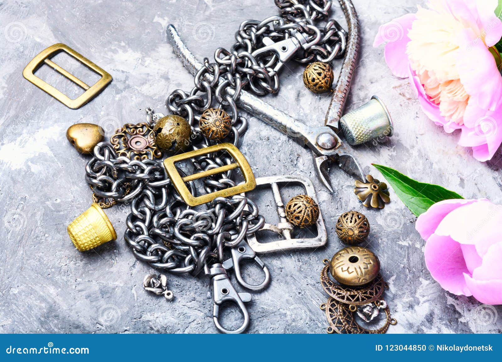 Necklace Clasp Repair Stock Photos - Free & Royalty-Free Stock Photos from  Dreamstime