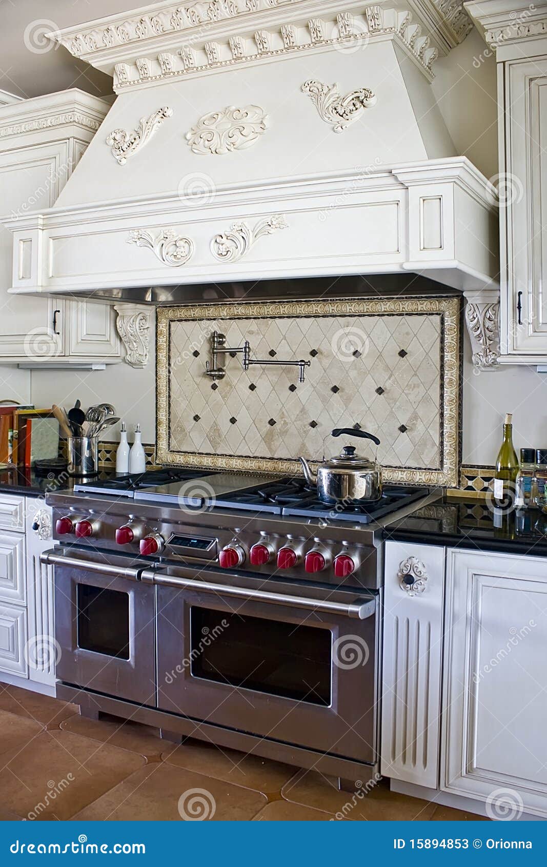 Stylish modern kitchen stock image. Image of fashionable - 15894853