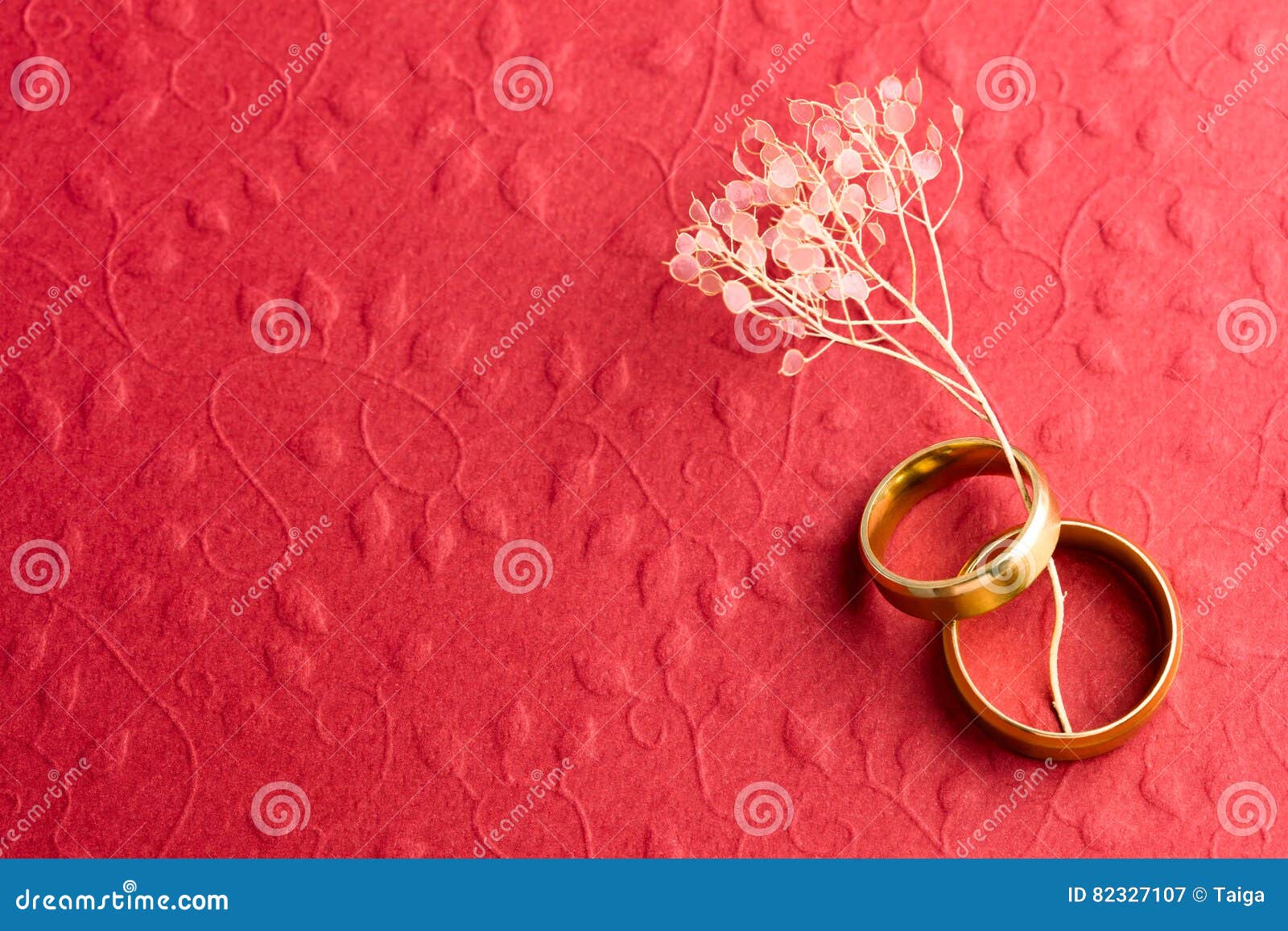 Stylish Red Engagement Background Stock Image - Image of golden, circle:  82327107