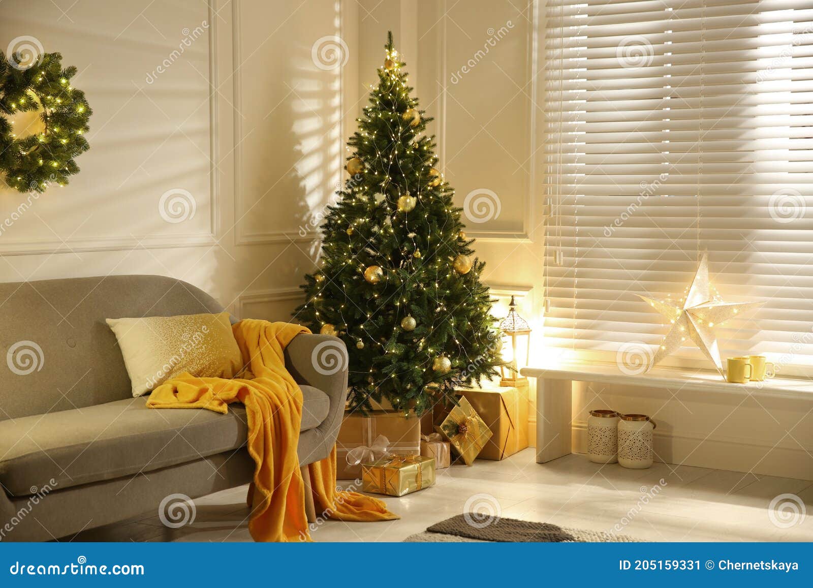 Stylish Room with Christmas Decorations. Festive Interior Design Stock ...