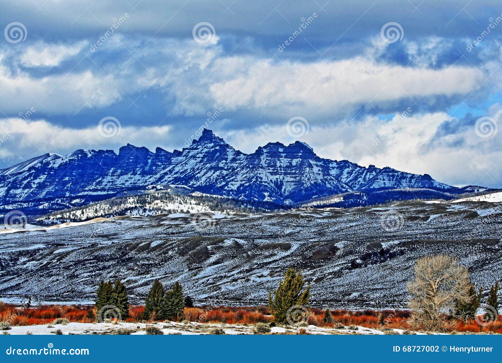 sublette peak in the absaroka mountain range on togwotee pass as seen from dubois wyoming