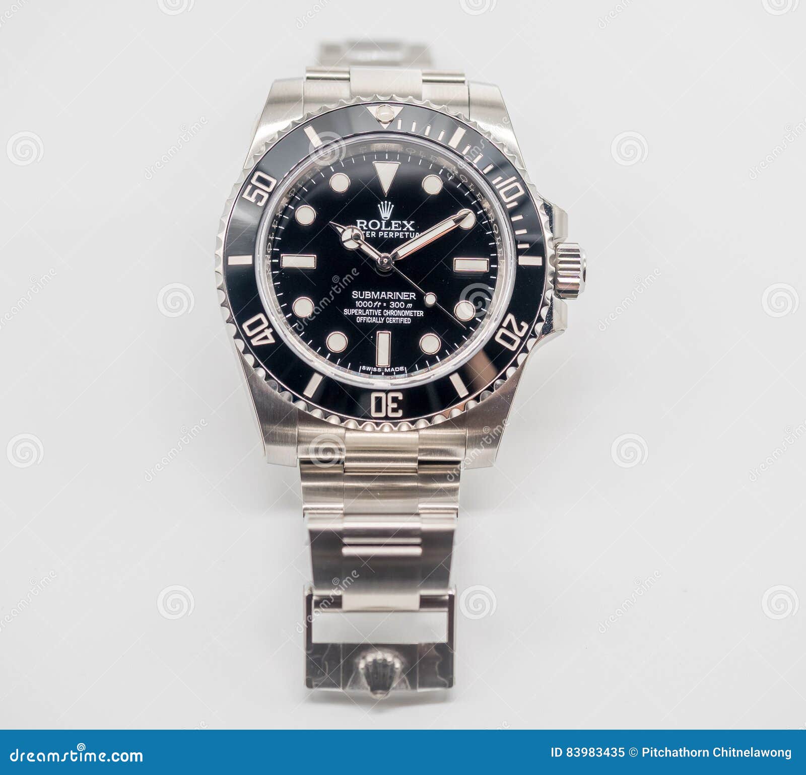 Rolex Submariner Em Fundo Branco Imagem Editorial - Imagem de rolo, ouro:  83983435, image size:1600x1539