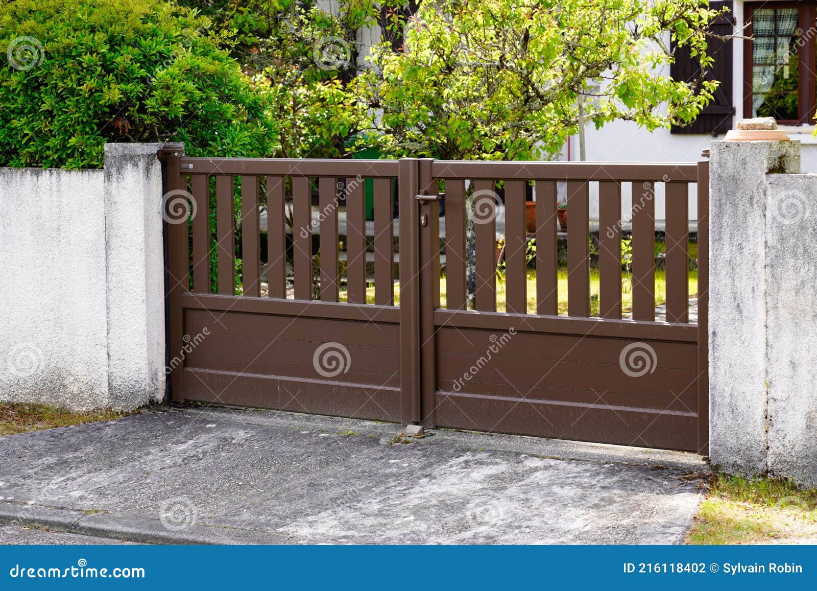 Suburb Portal Home Brown Dark Metal Aluminum House Gate Garden ...