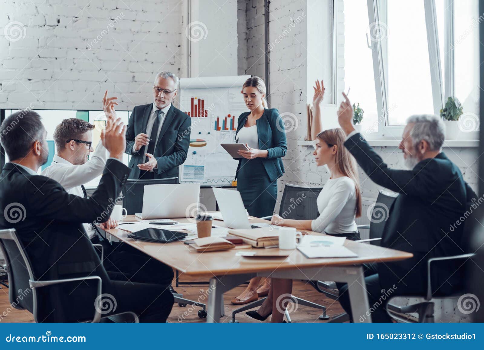 124 Voting Show Hands Photos Free Royalty Free Stock Photos From Dreamstime