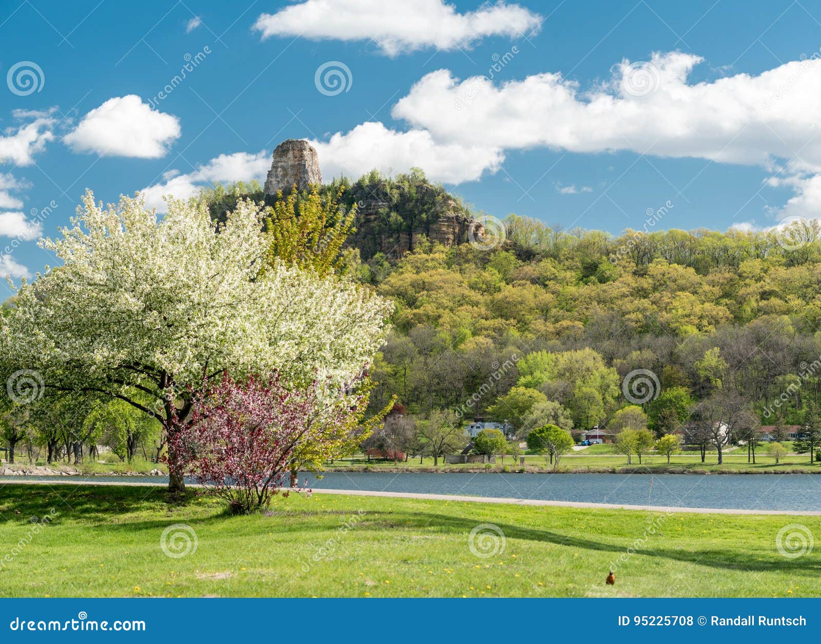 Sugar Loaf Bluff stock photo. Image of sugar, quarry 95225708