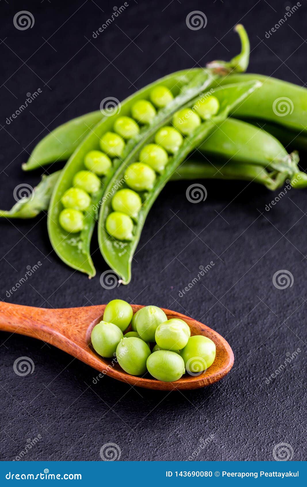Download Sugar Snap Peas With Mint On A Rustic Wood Background ...