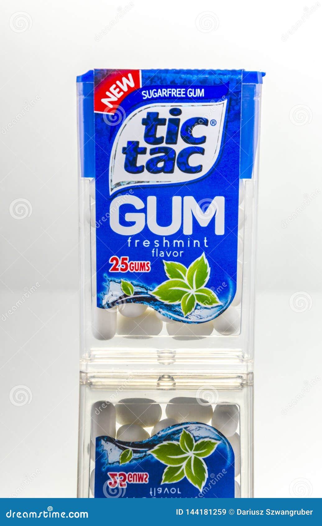 Sugarfree Tic Tac Gum Isolated on Gradient Background Editorial Stock Sugarfree Tic Tac Gum Isolated on Gradient Background Editorial Stock