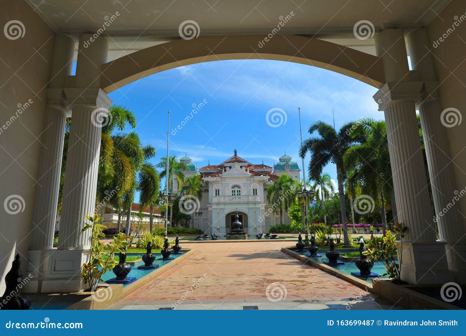 sultan azlan shah gallery