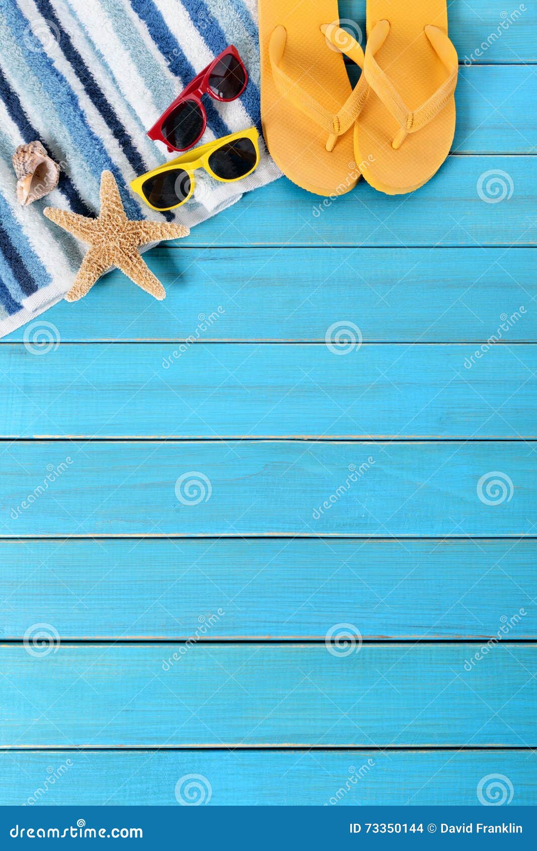 Summer Beach Background, Sunglasses, Flip Flops, Starfish, Copy Space ...