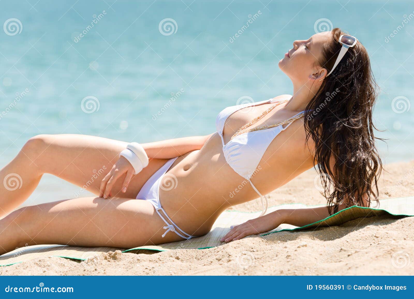 Summer Beach Stunning Woman Sunbathing In Bikini Stock Image Image Of