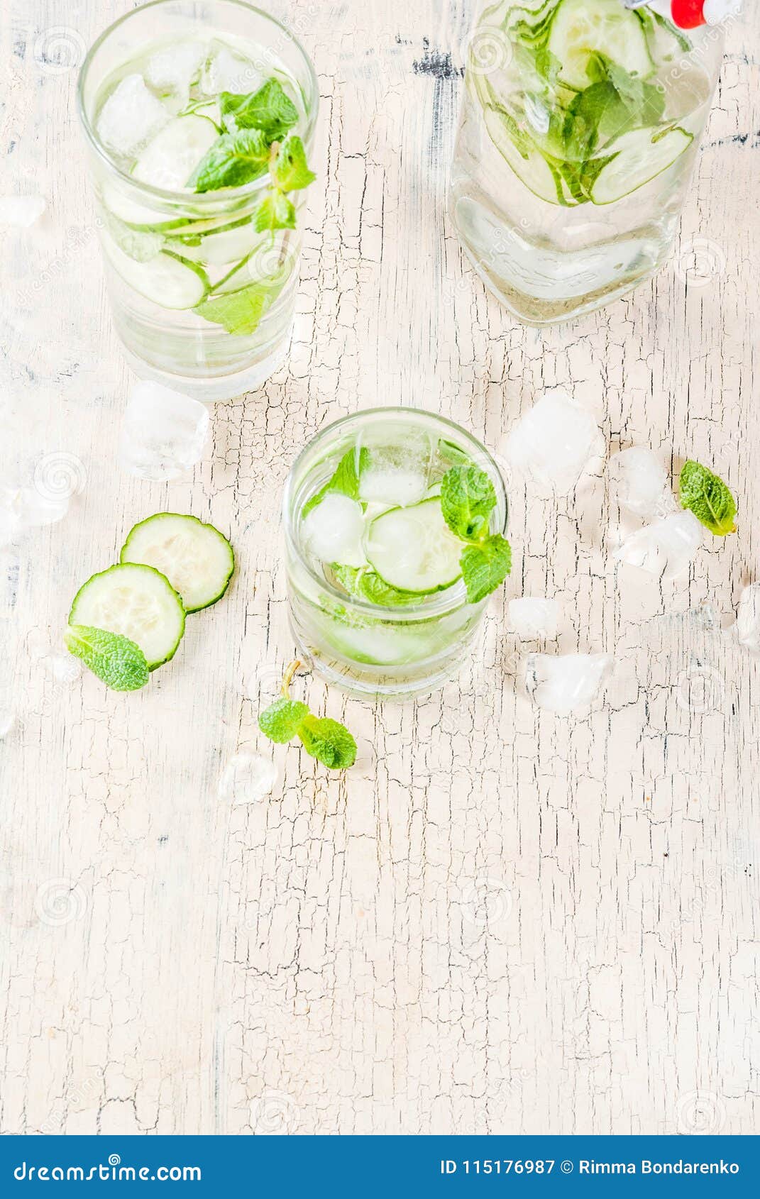 Mint and Cucumber Infused Water Stock Image - Image of beverage, mint